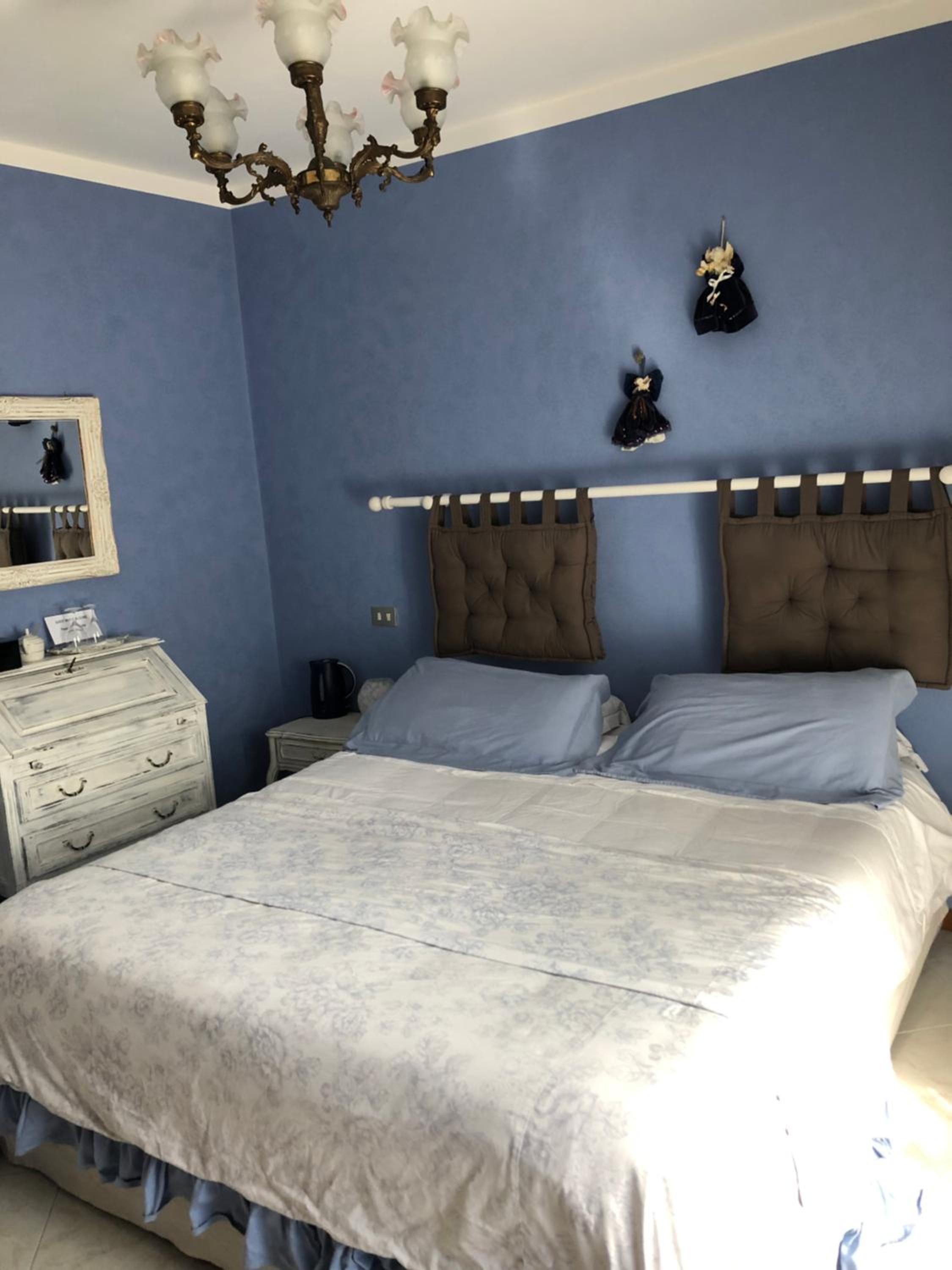 Three-Bedroom Premium Apartment with Balcony