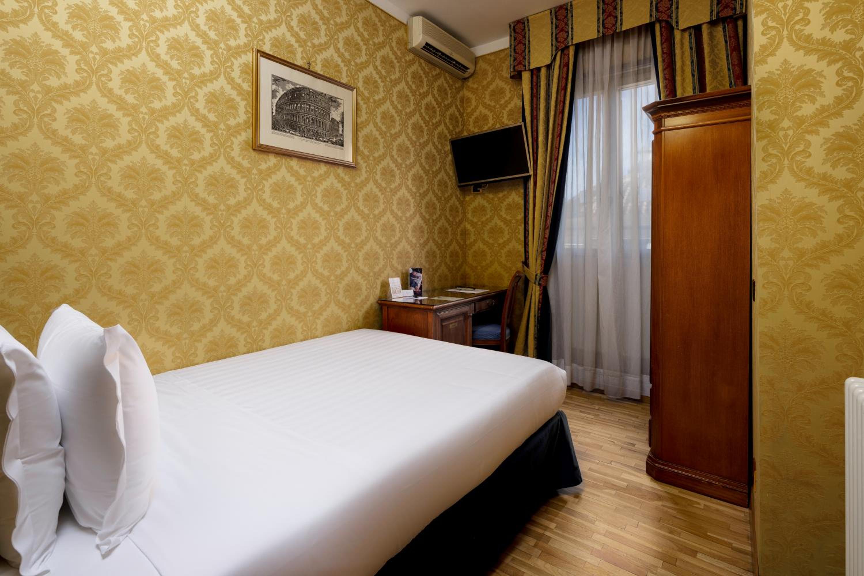 Standard Single Room - Non-Smoking
