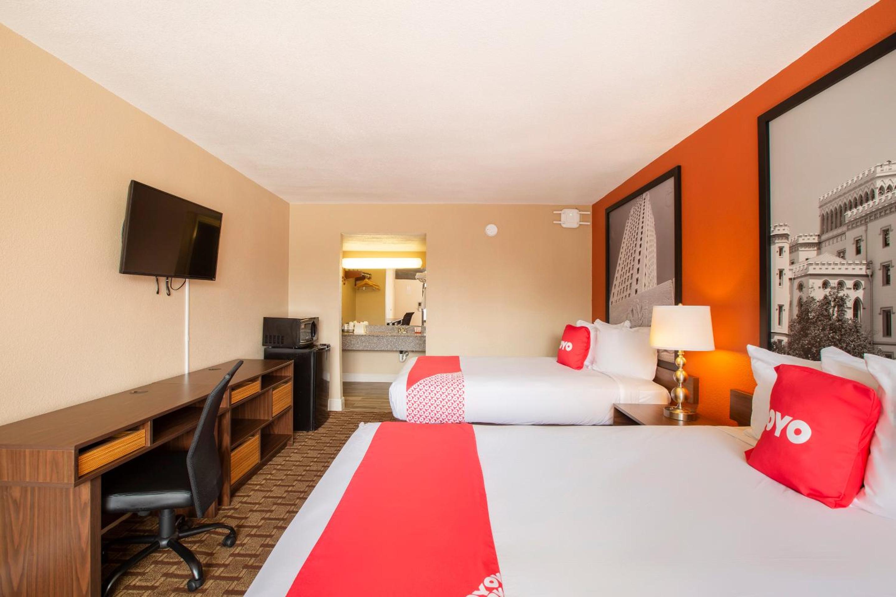 Double Room - Photo 2