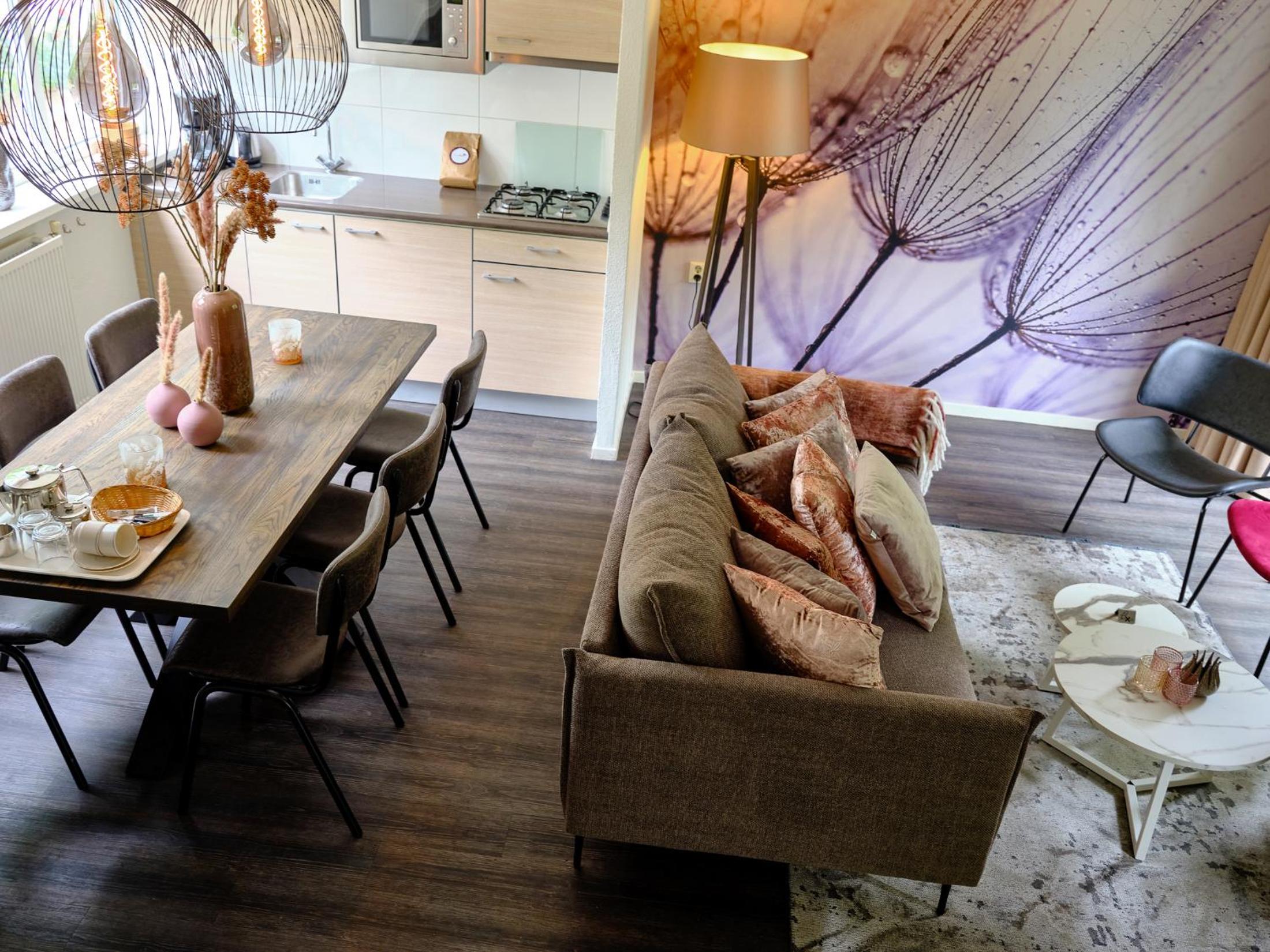 Apartment with Balcony photo 3