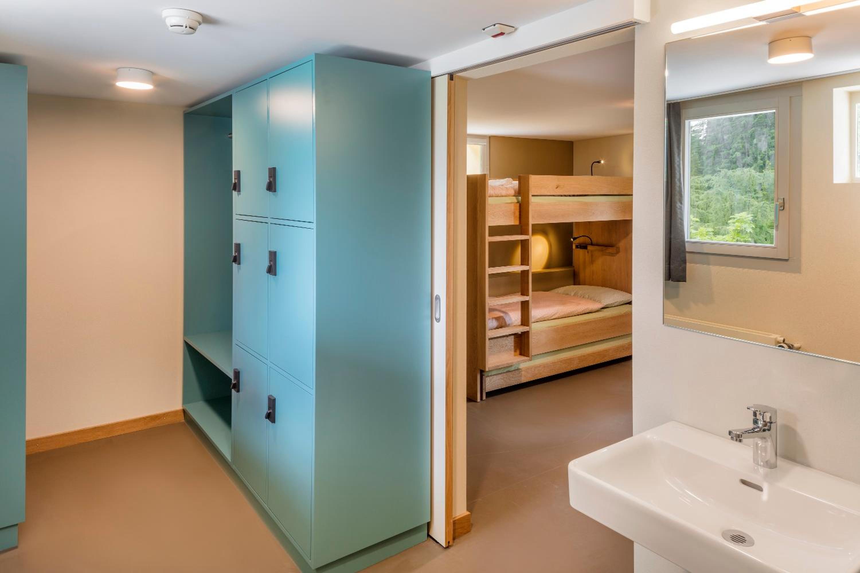 Quadruple Room with Shared Bathroom photo 1