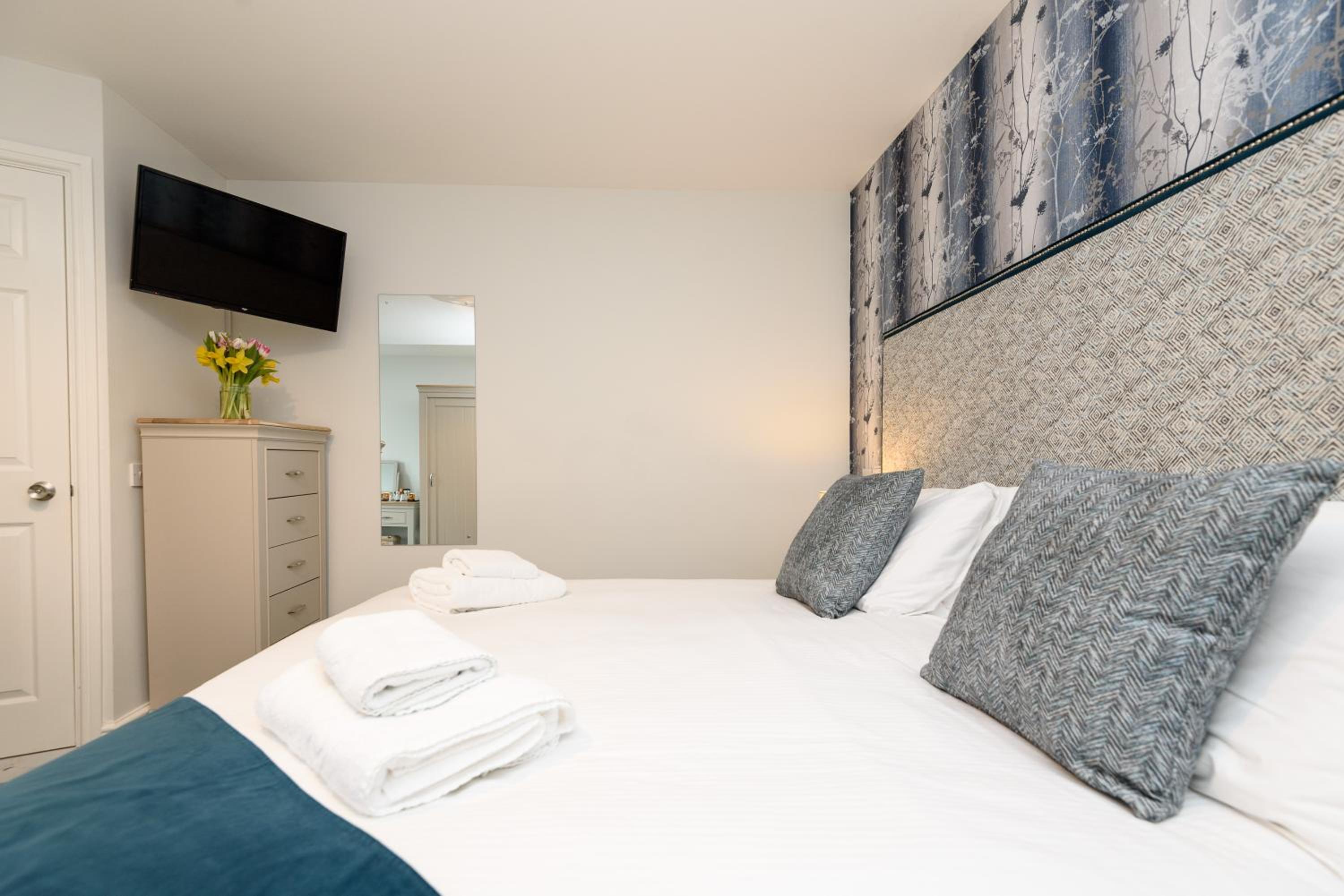 Double or Twin Room with Balcony photo 3