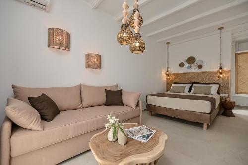 Deluxe Triple Room with Sea View photo 3