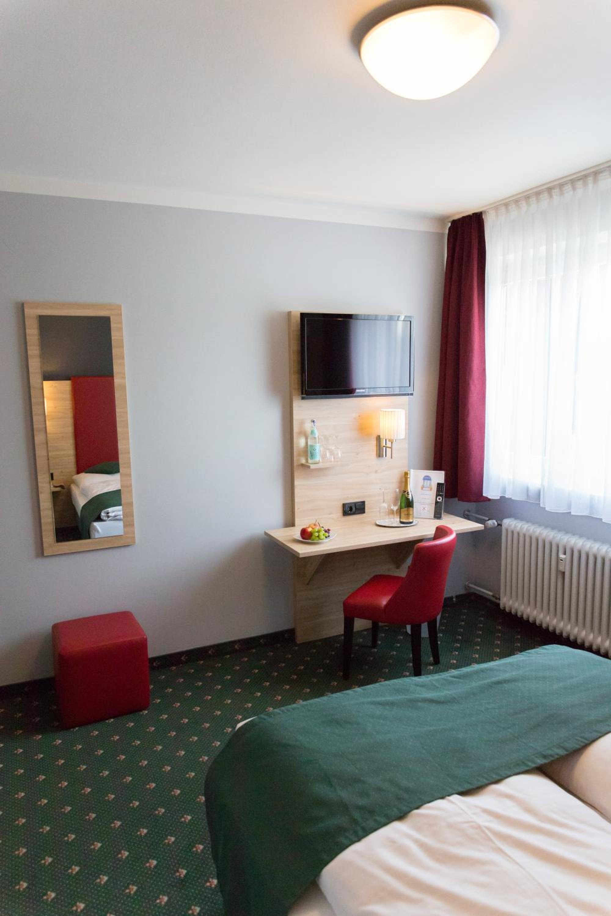 Comfort Double Room With Bath photo 2