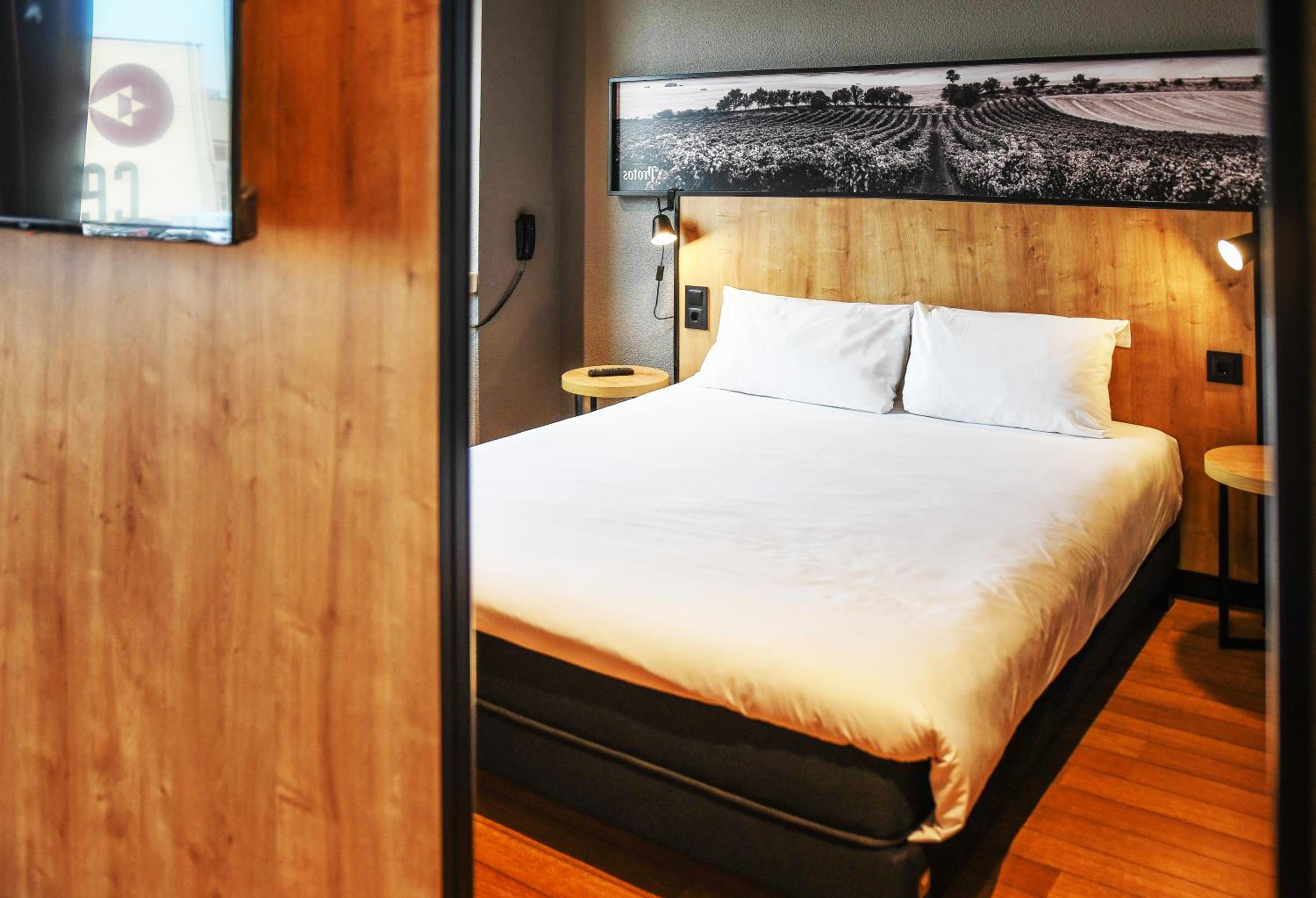 Double Room - Photo 10