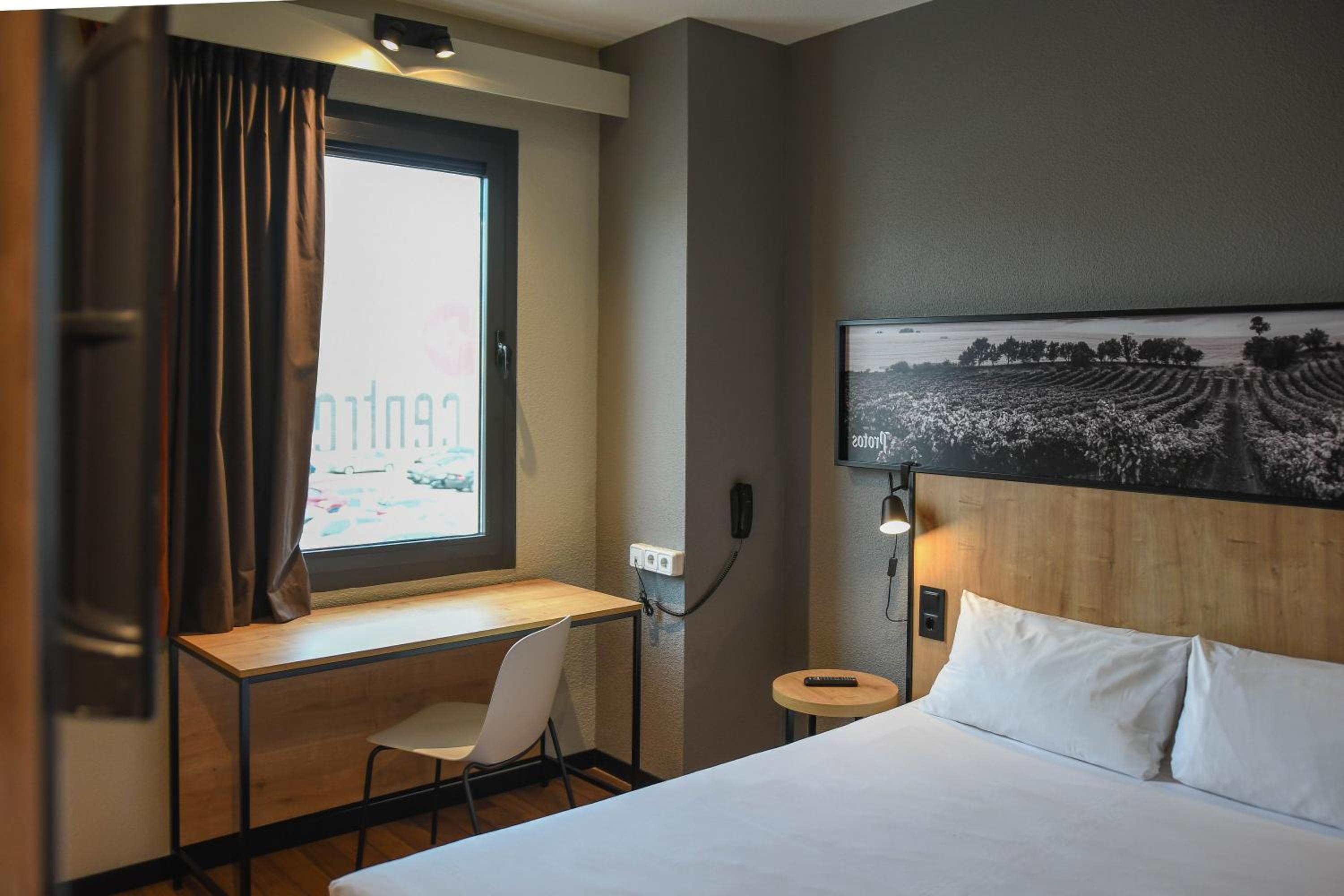 Double Room - Photo 20