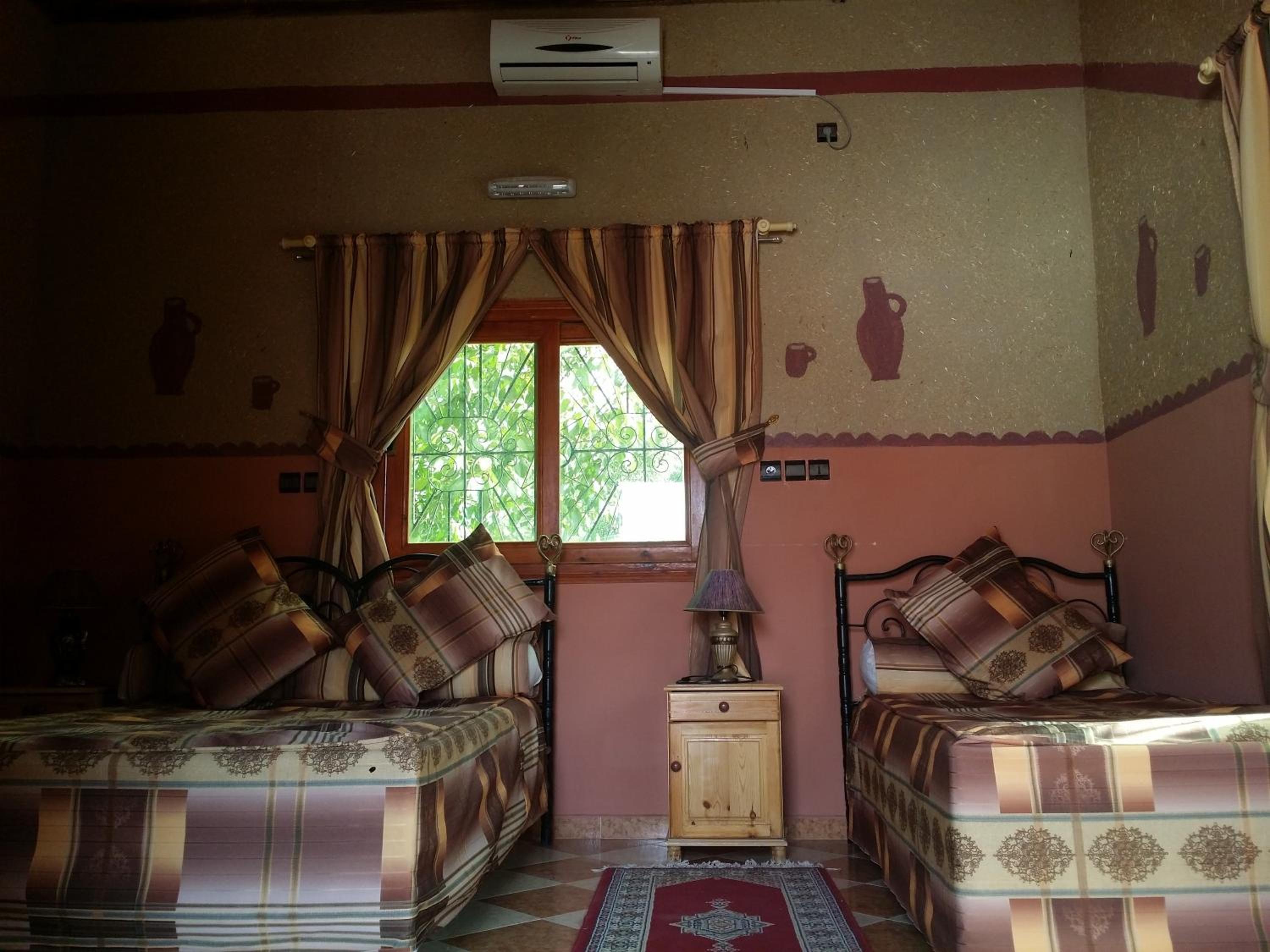 Standard Triple Room - Photo 1