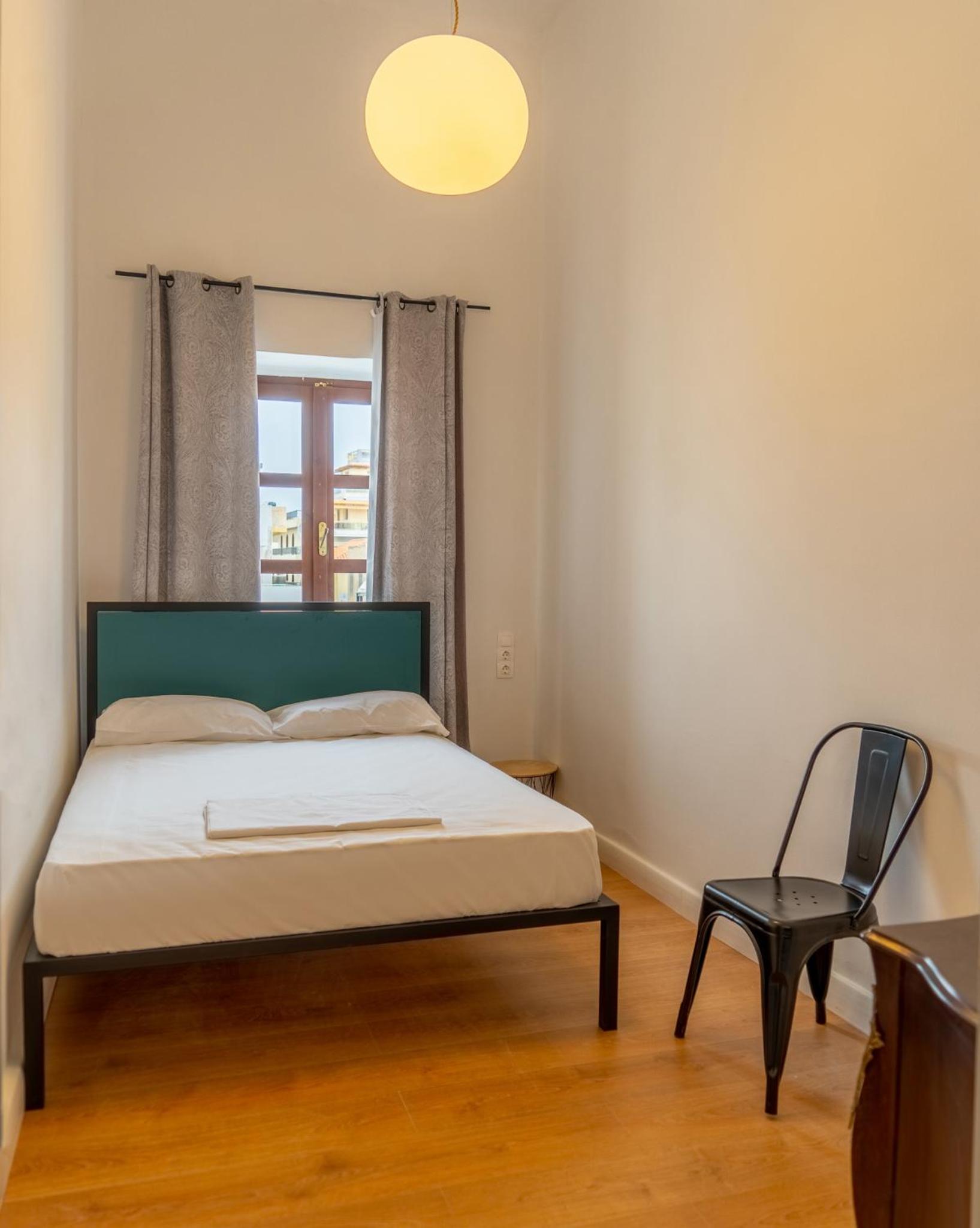 Double Room with Shared Bathroom photo 1
