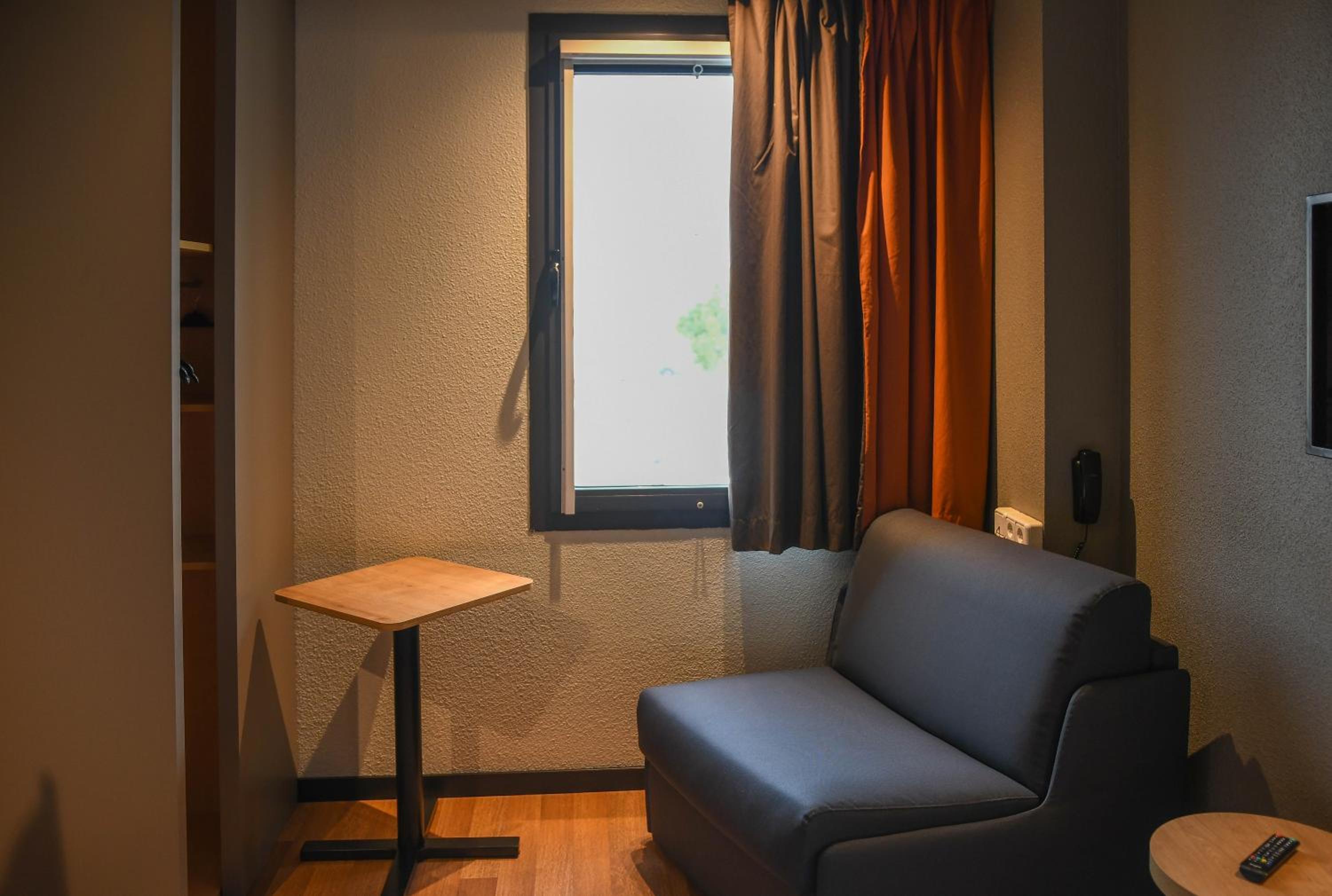 Double Room - Photo 33