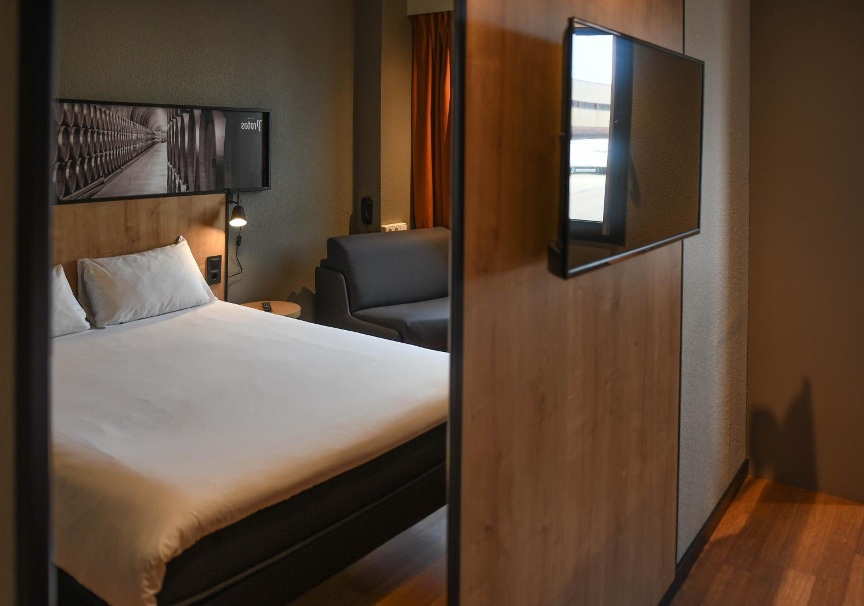 Double Room - Photo 26