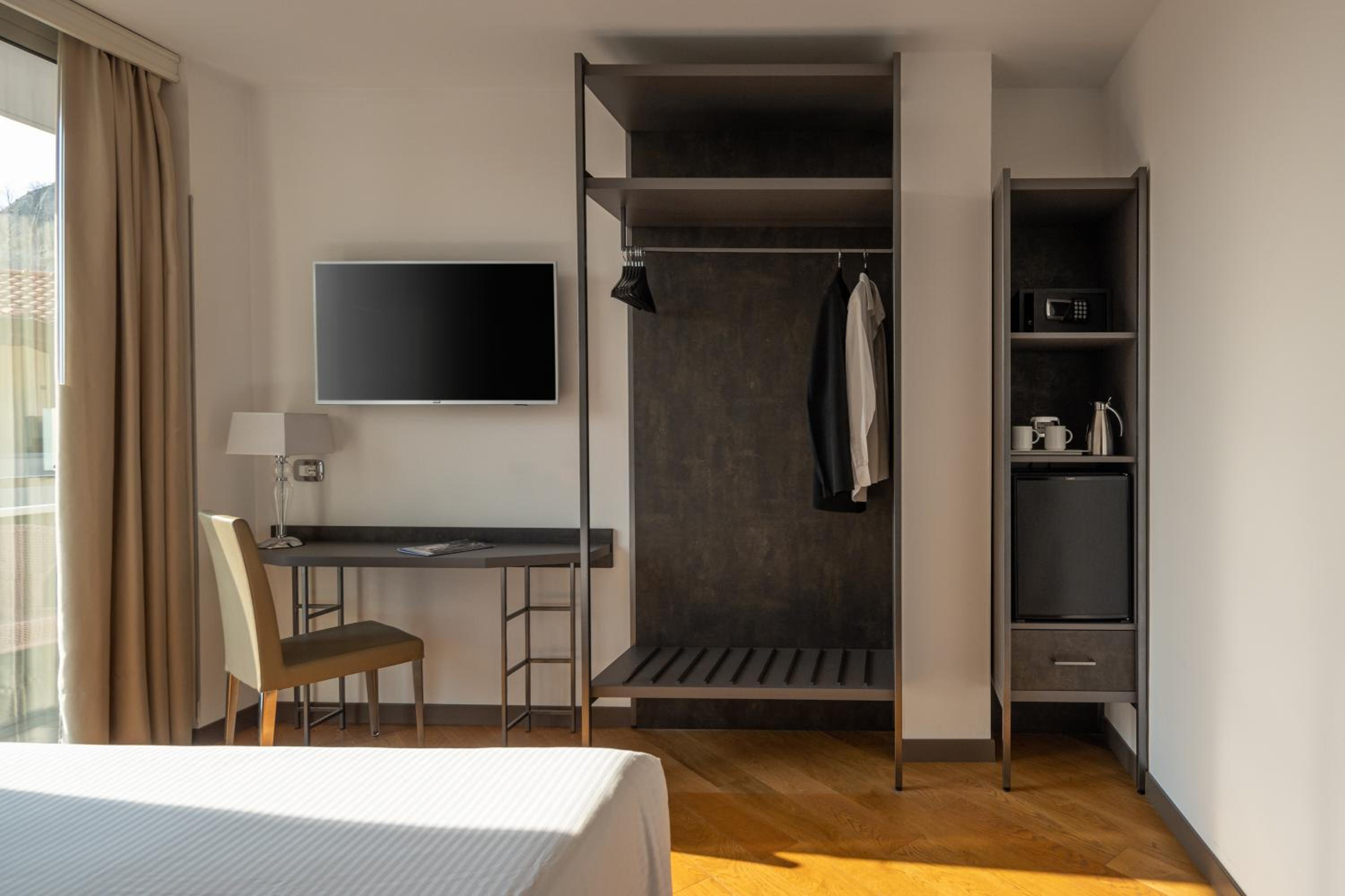 Small Standard Double Room - Photo 5