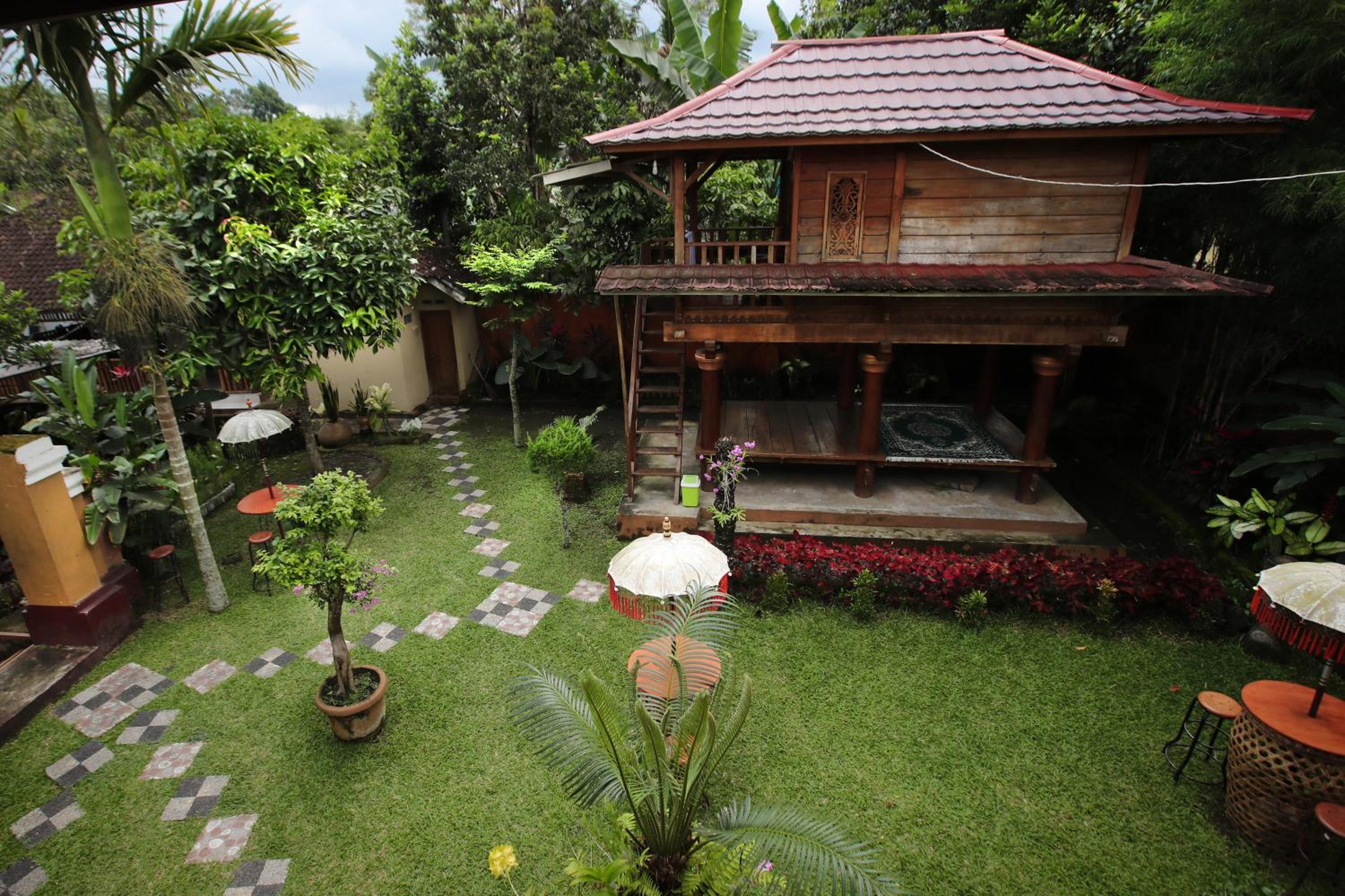 Double Room with Balcony - Photo 16