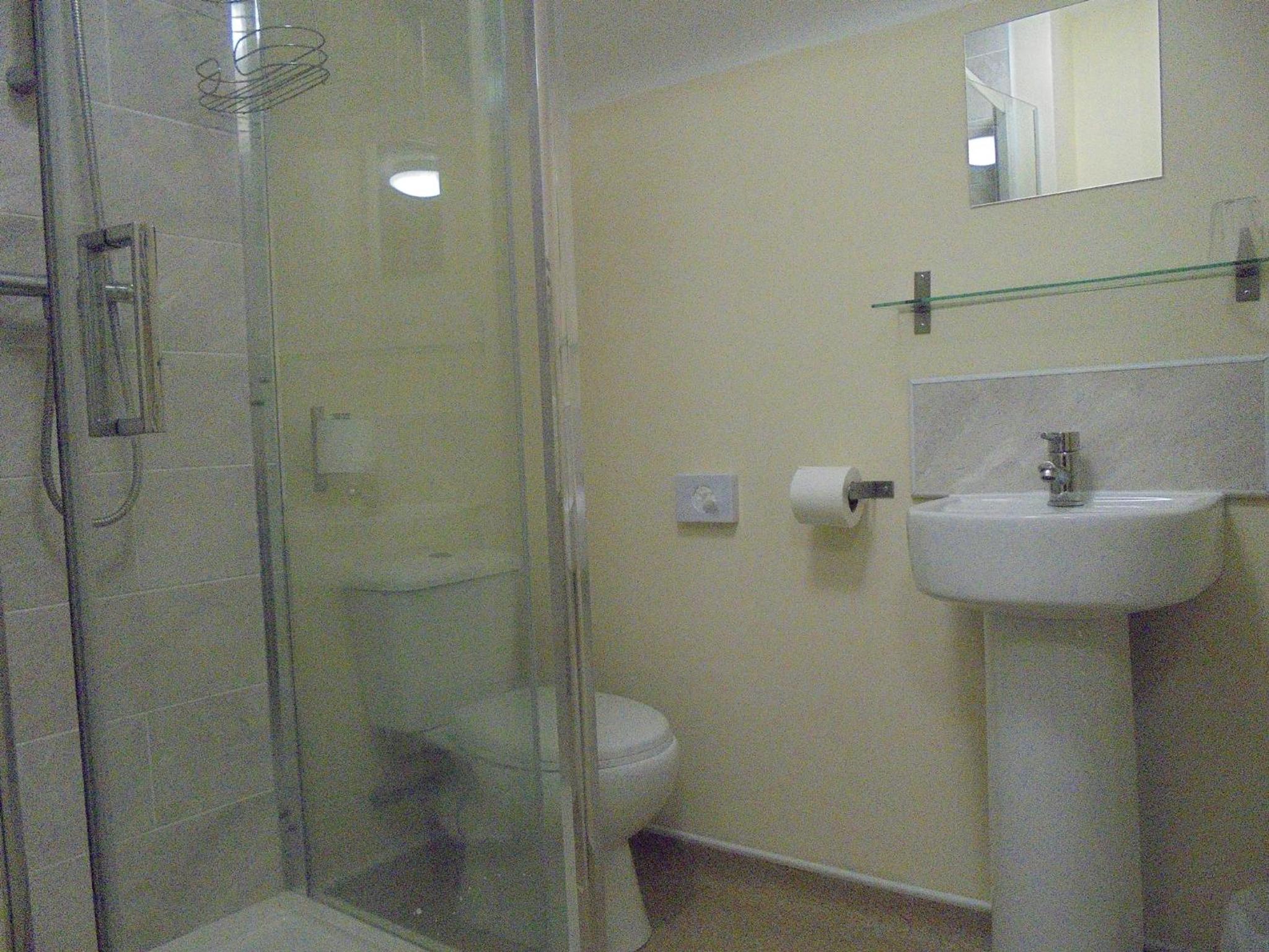 Small Twin Room photo 3