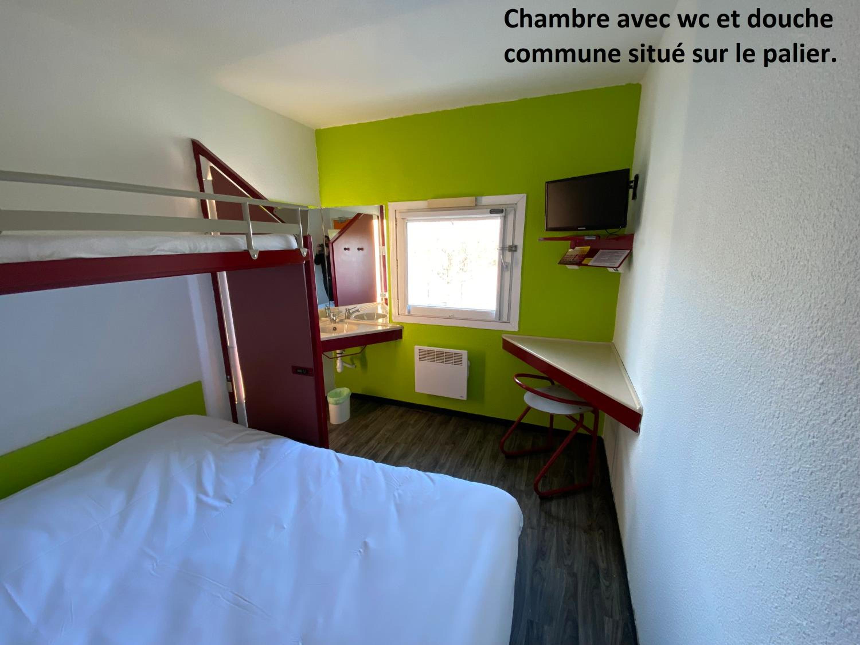 Standard Double Room with Shared Bathroom photo 1