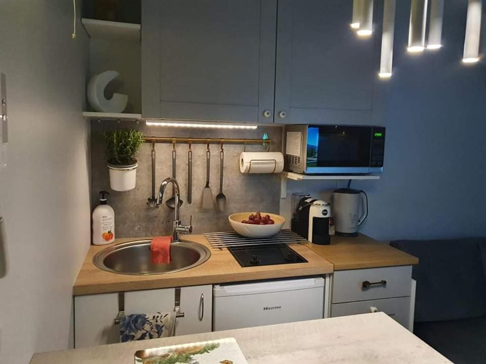 One-Bedroom Apartment - Photo 5