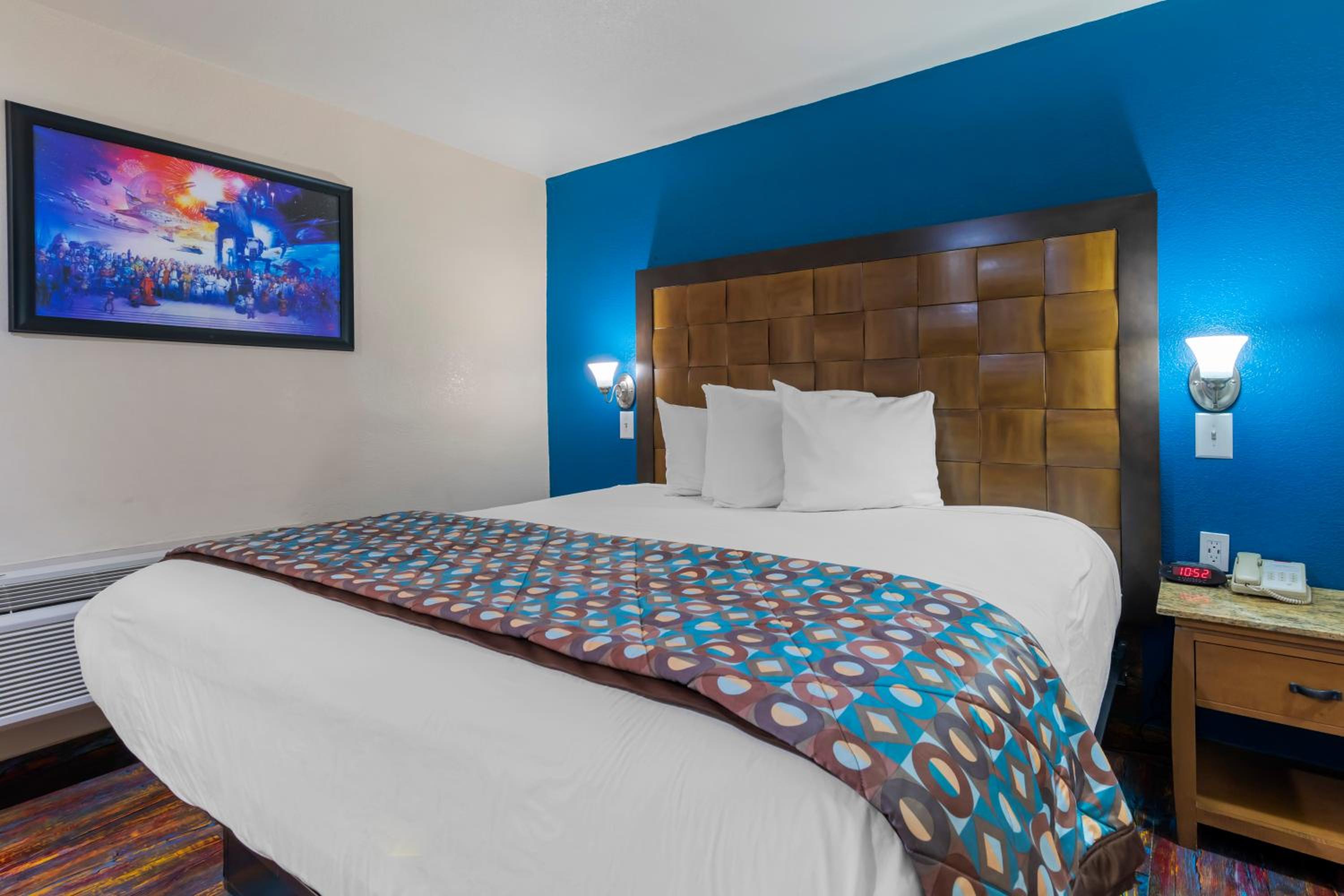 Standard King Room - Photo 14