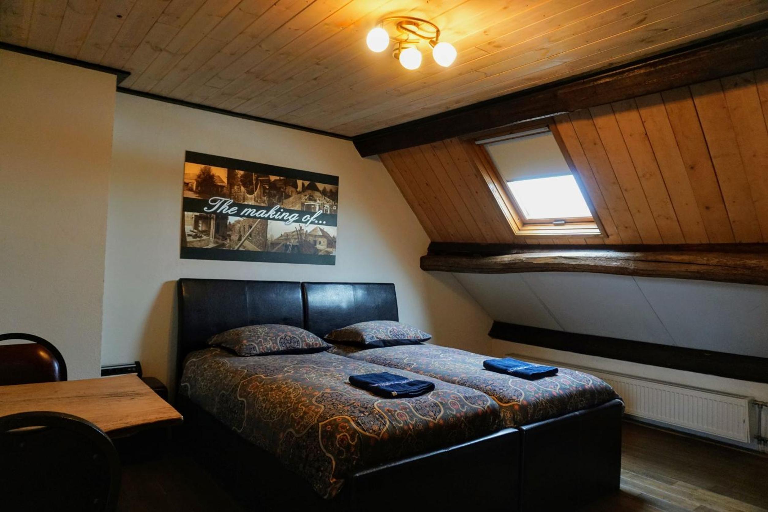 Double Room with Private Bathroom - Photo 1