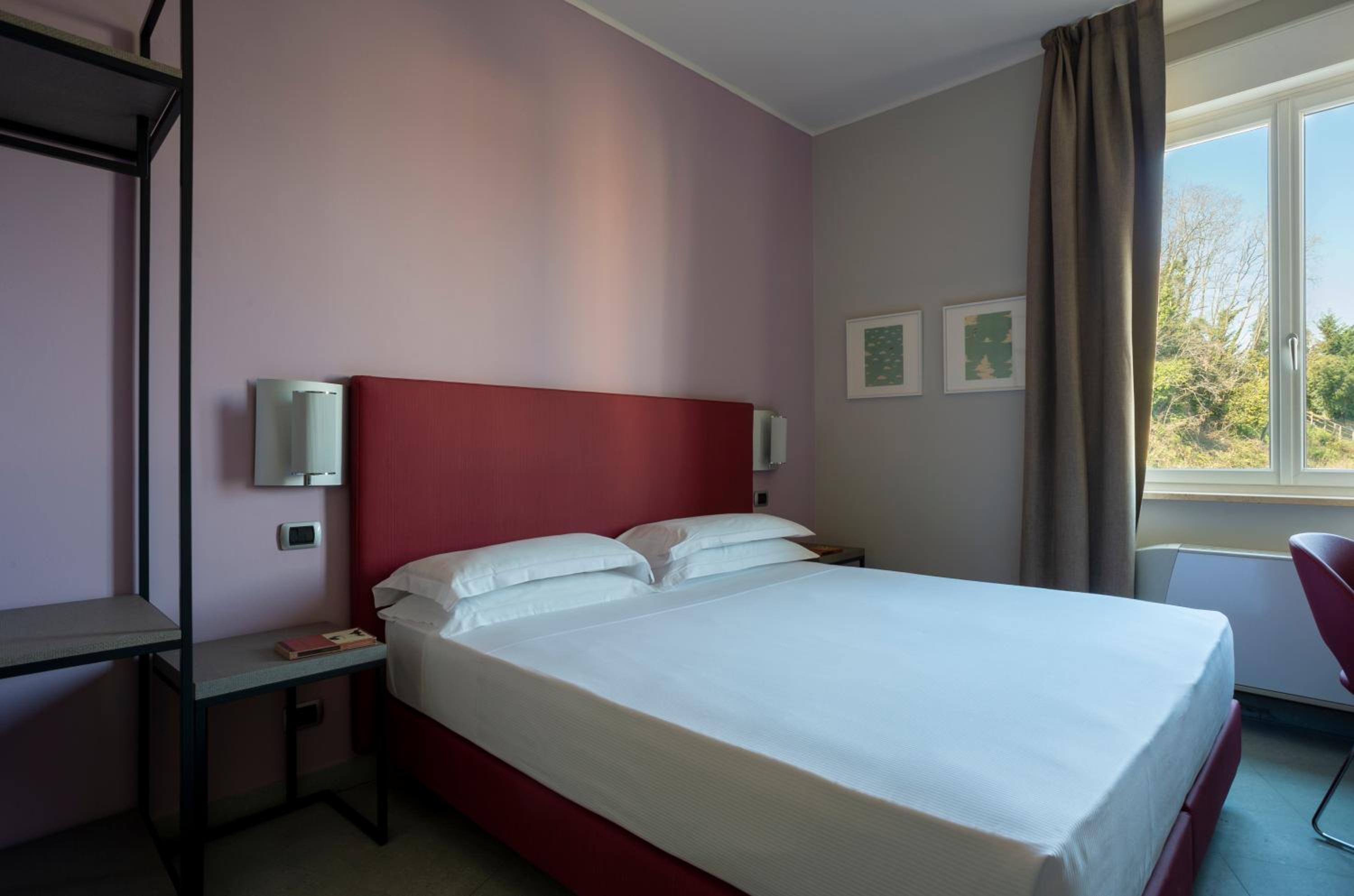 Double or Twin Room with Sea View - Photo 1