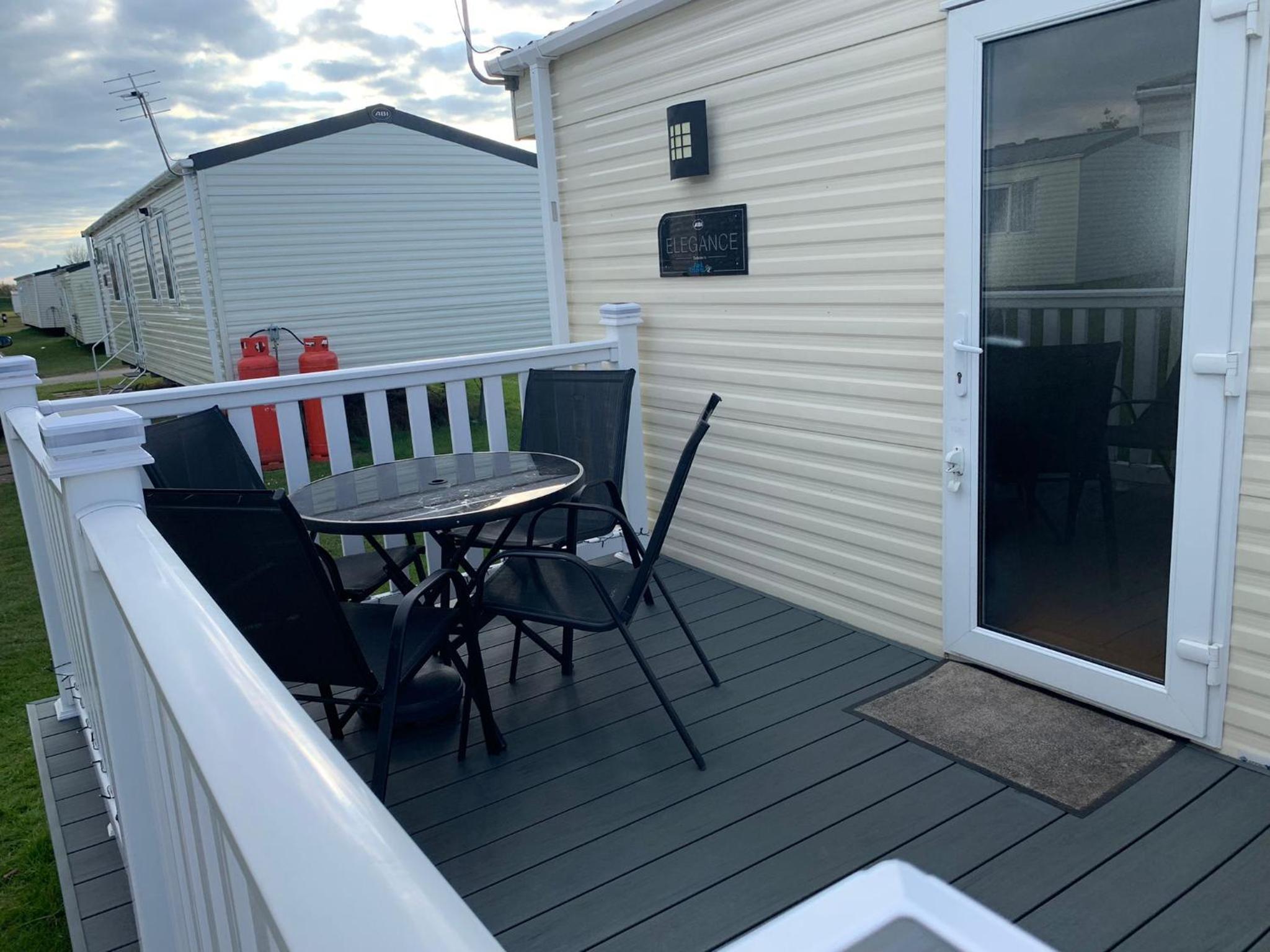 Family Room with Balcony photo 3