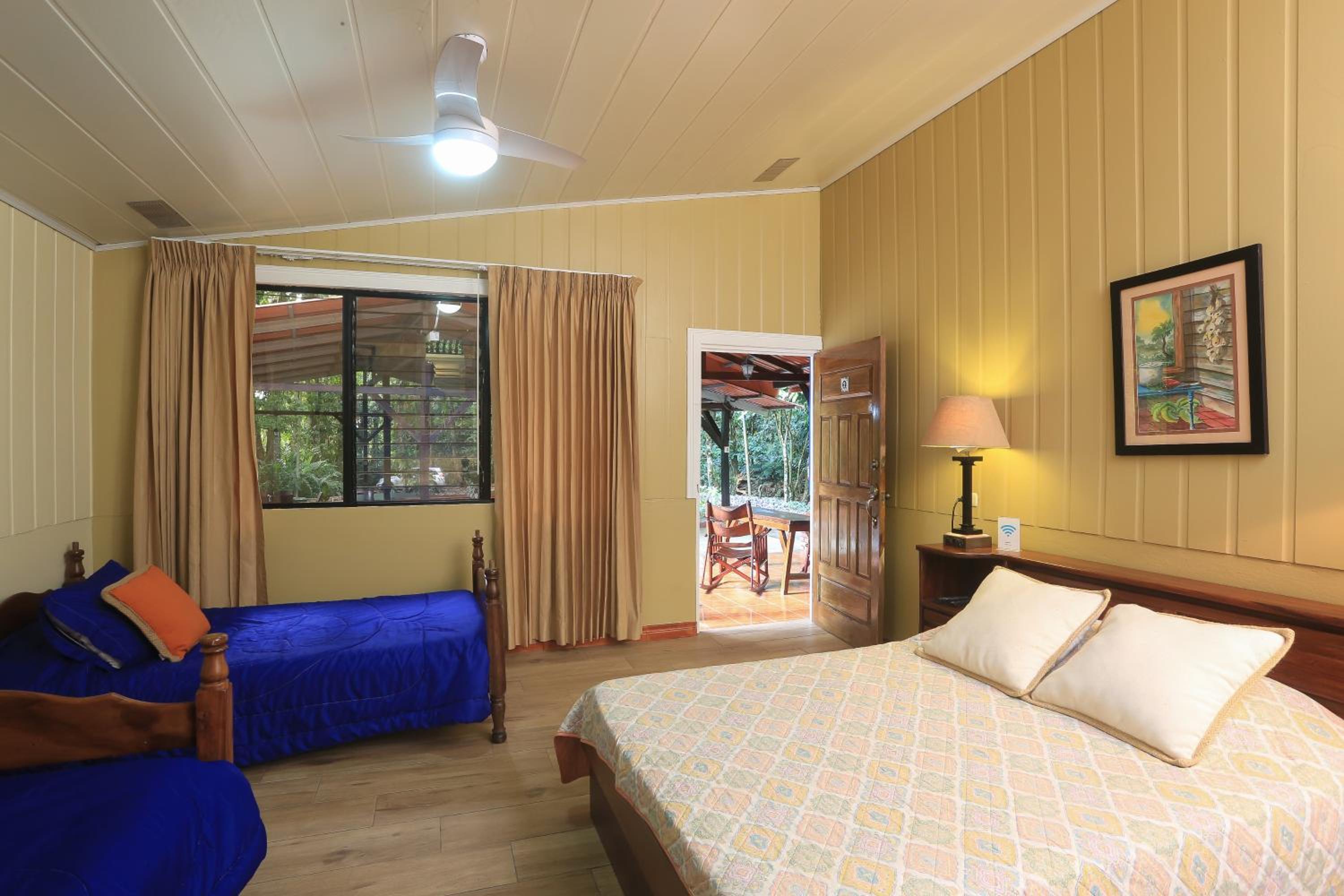 Economy Quadruple Room photo 1