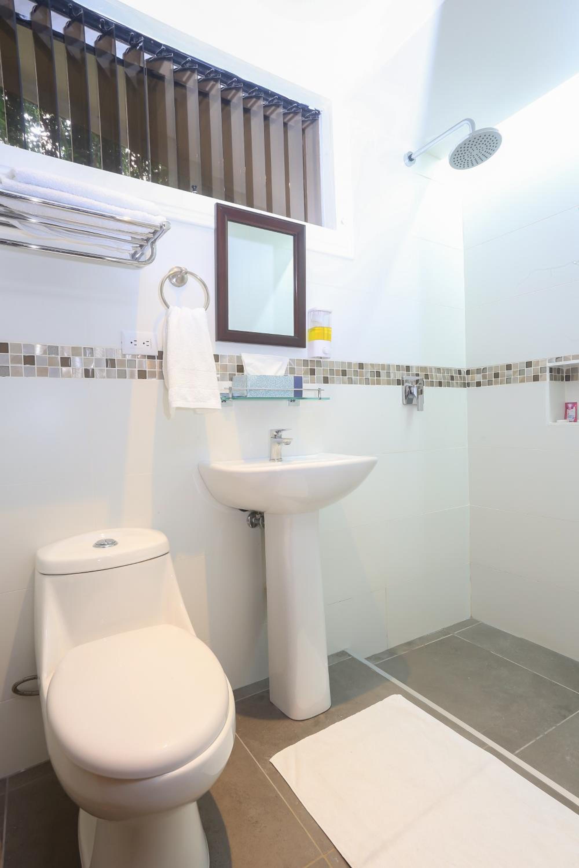 Budget Double Room photo 2