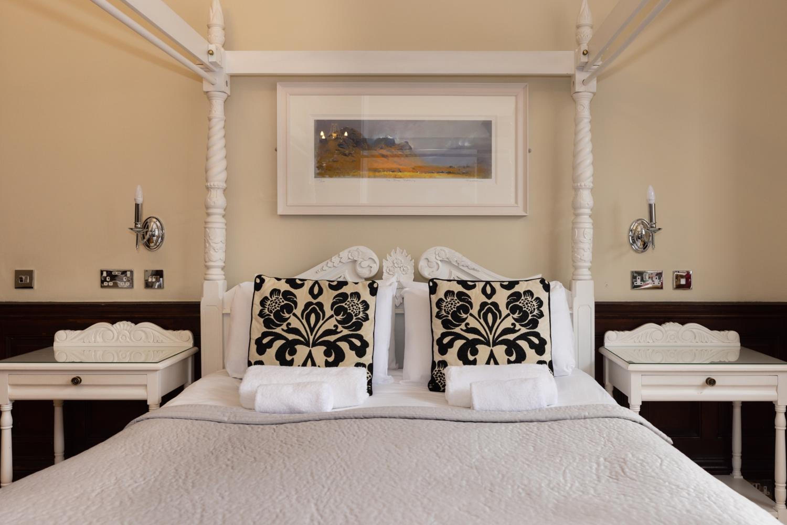 Deluxe Double Room - Photo 8