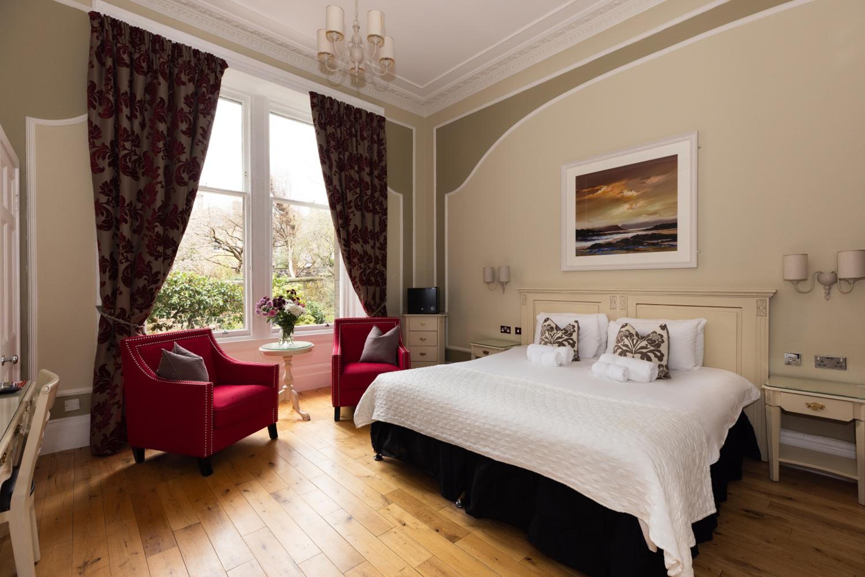 Deluxe Double Room - Photo 12