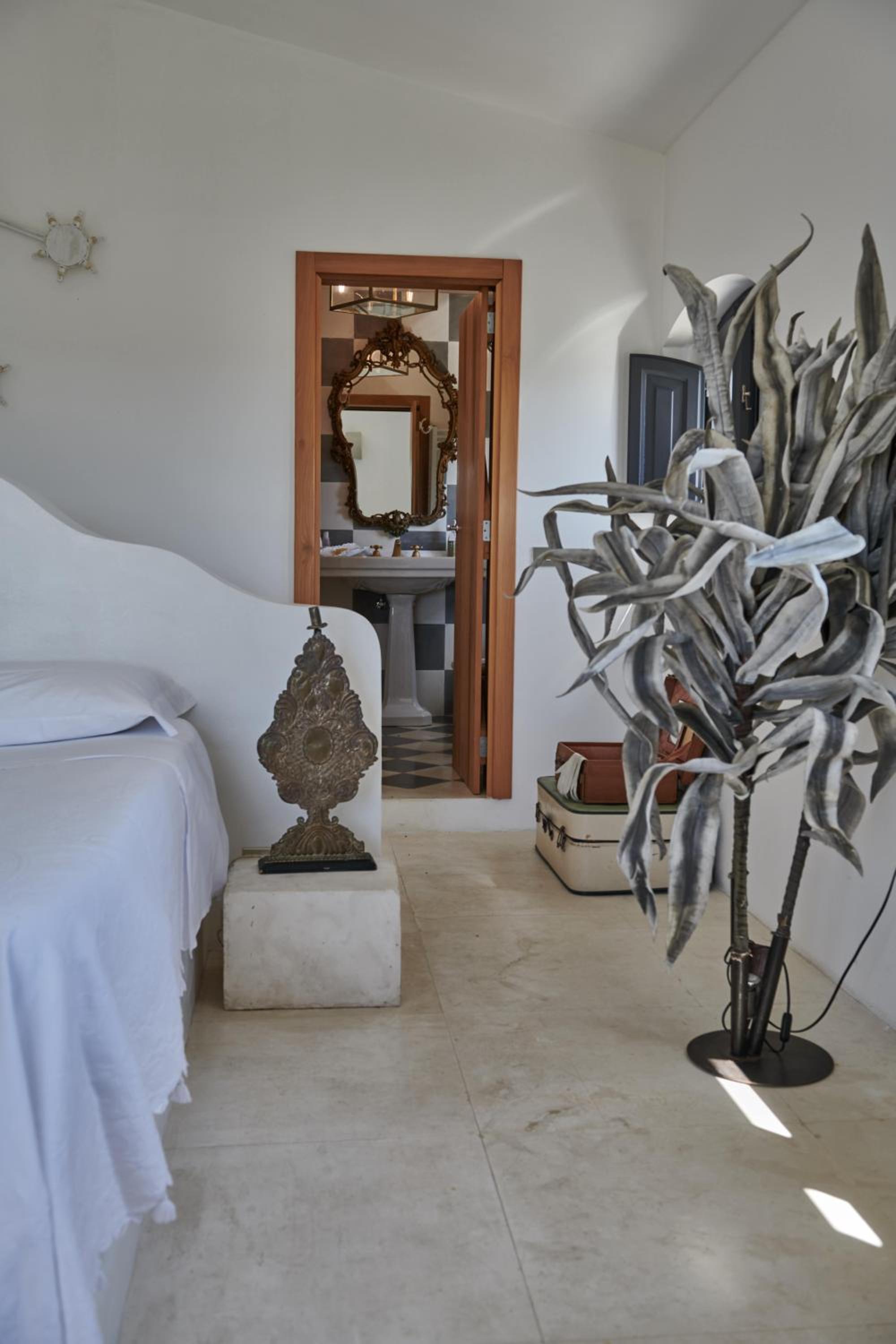 Suite - Photo 9