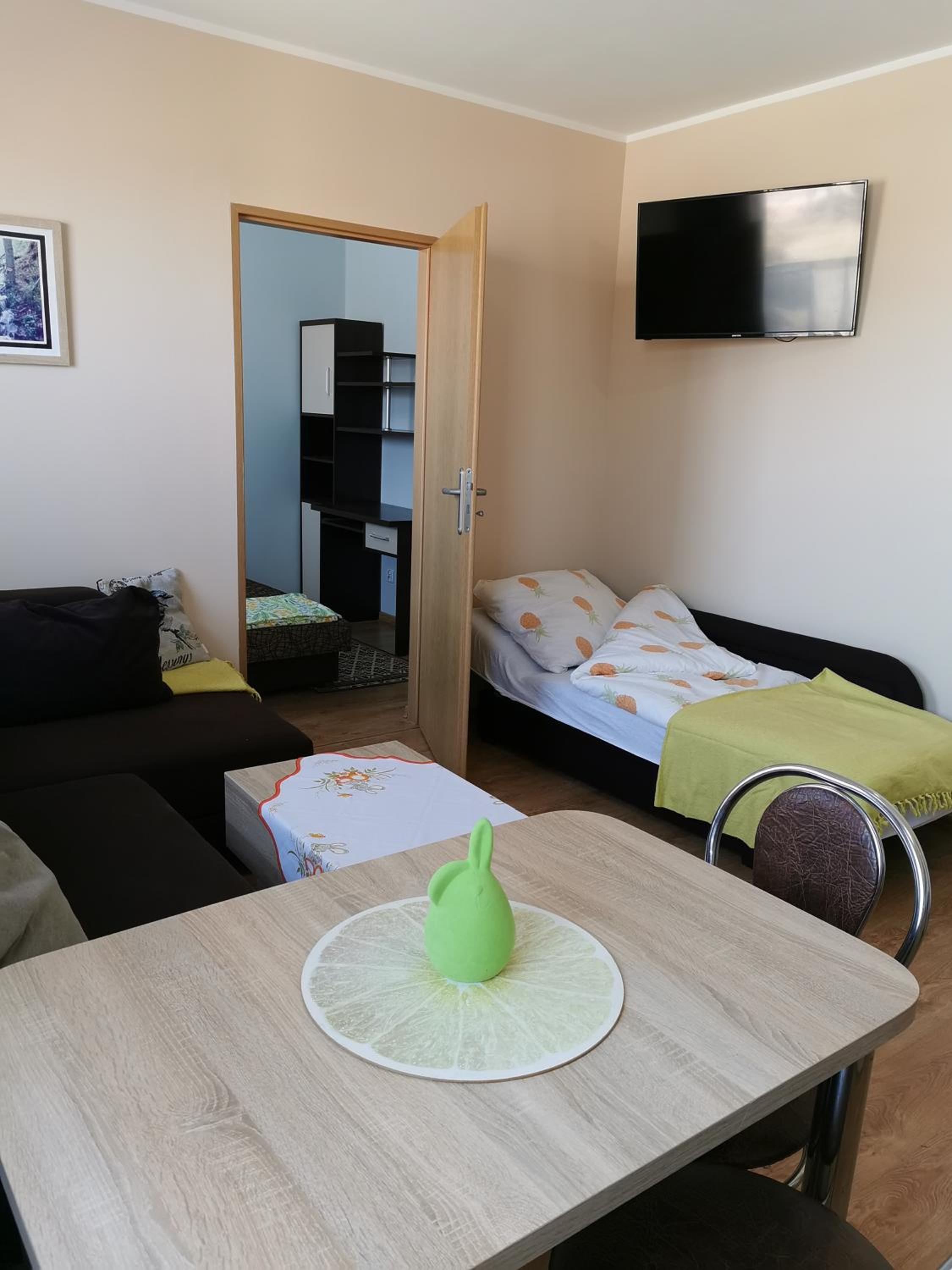 One-Bedroom Apartment - Photo 1
