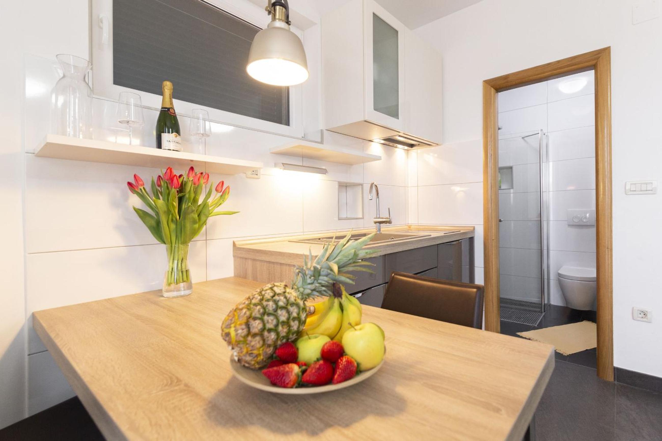 Apartment - Photo 22