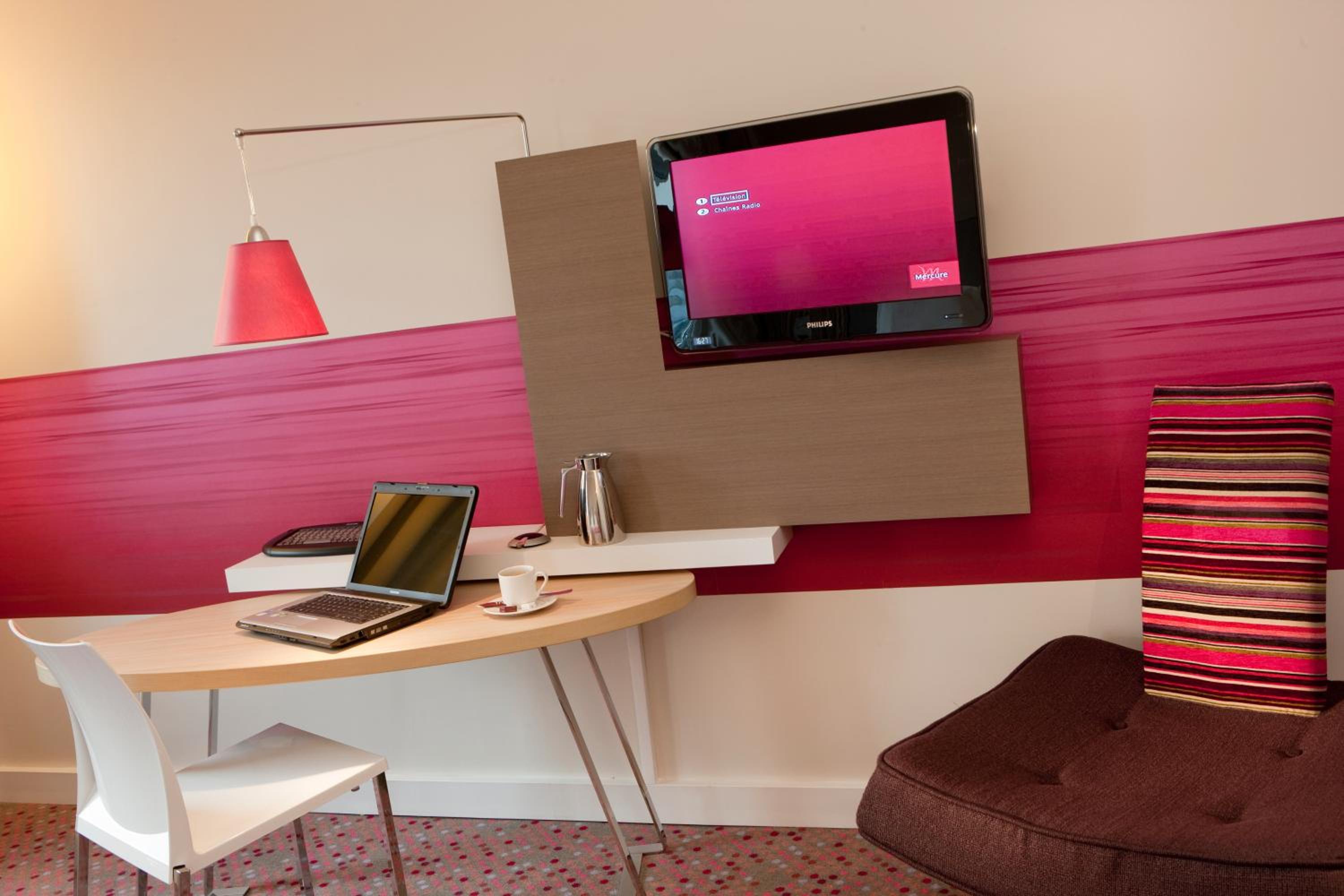 Privilege Double Room with Sofa Bed - Photo 4