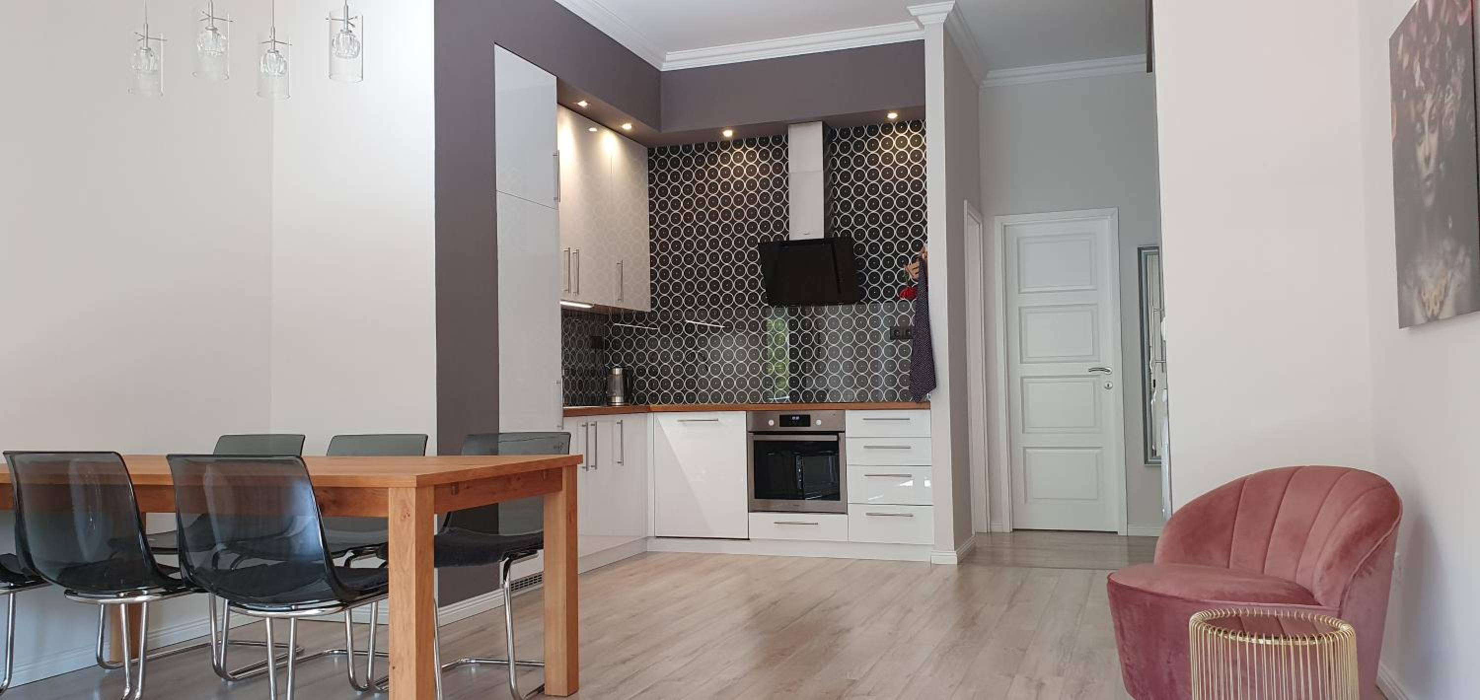 Three-Bedroom Apartment photo 1