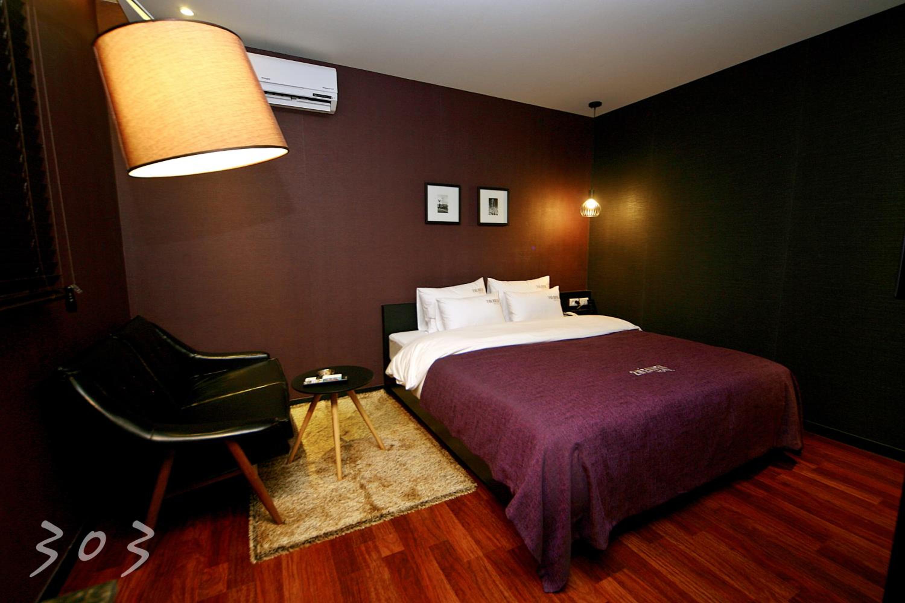 Standard Double Room - Photo 6