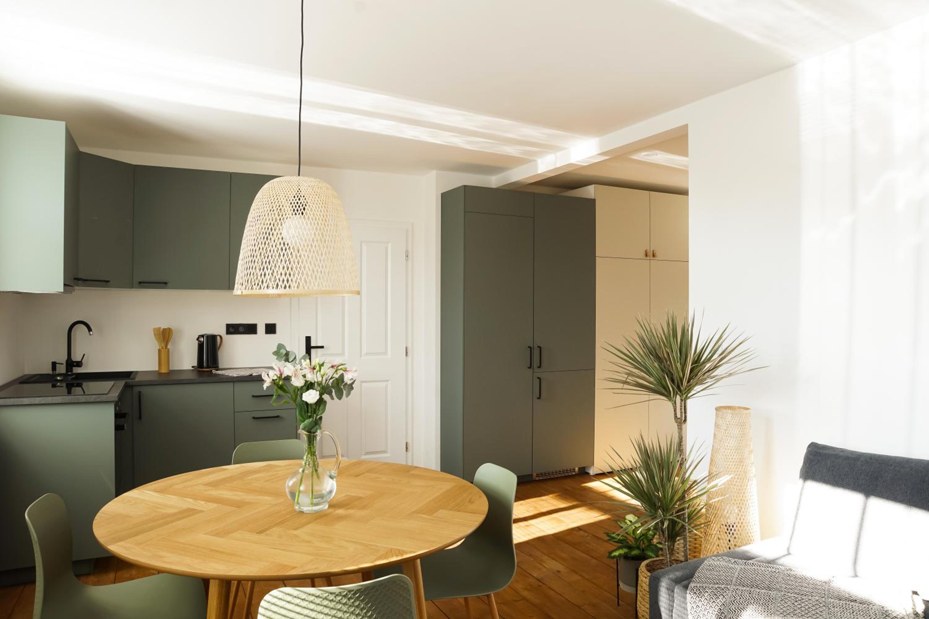 One-Bedroom Apartment