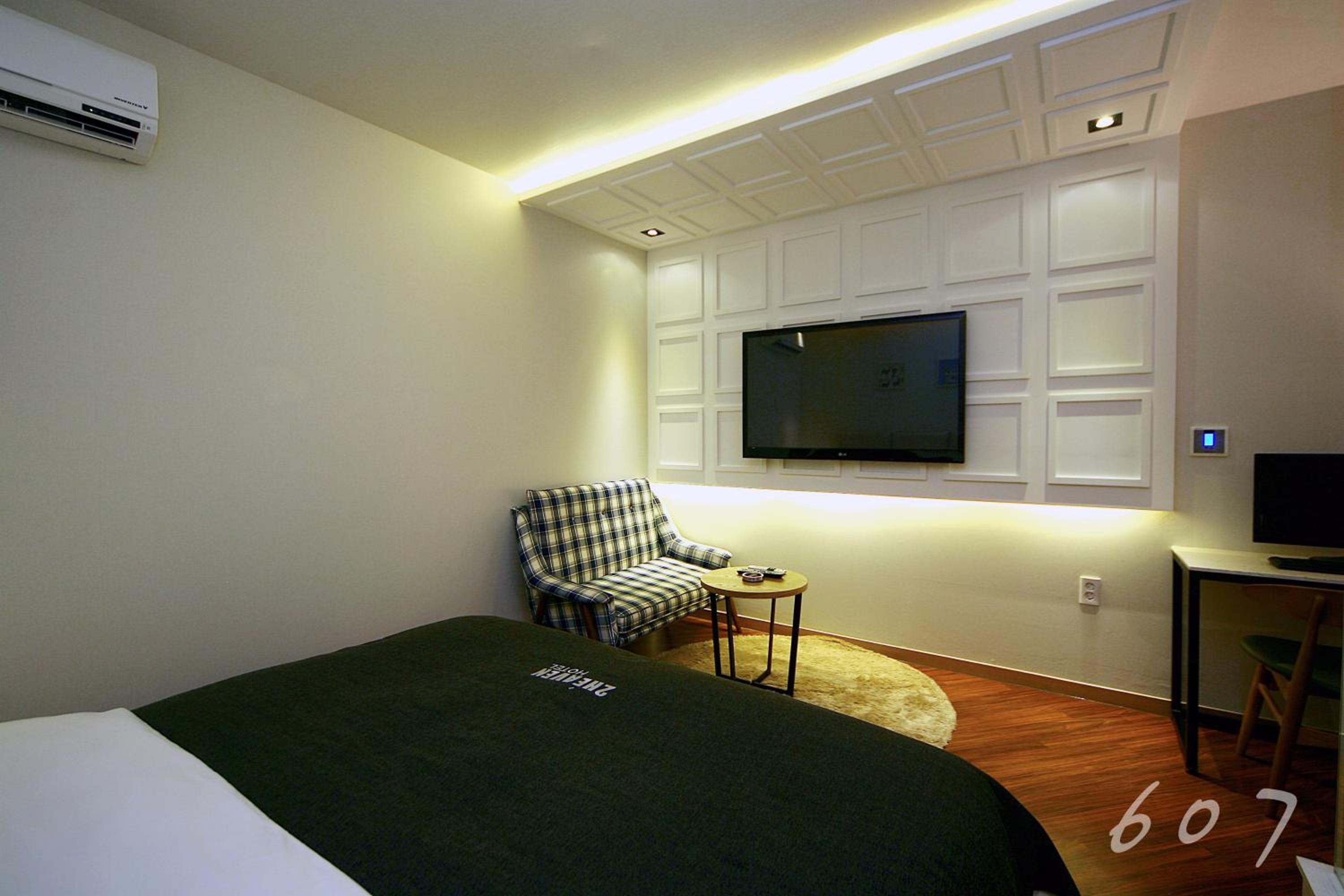 Standard Double Room - Photo 5