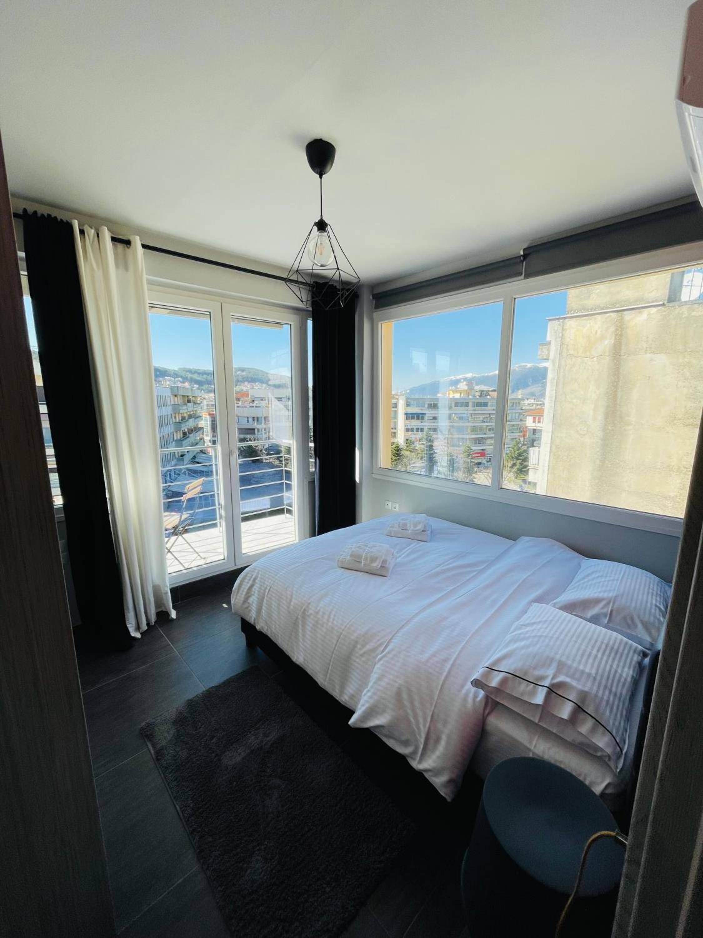 Superior Apartment