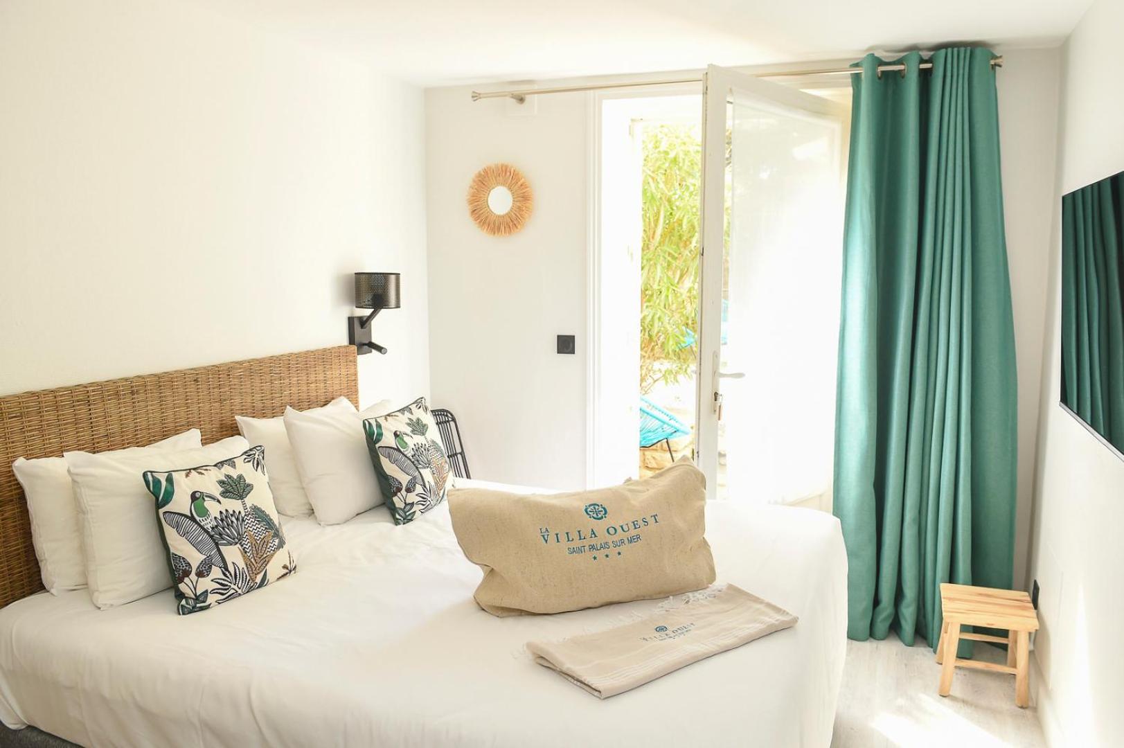 Double Room with Terrace and Garden - Photo 1