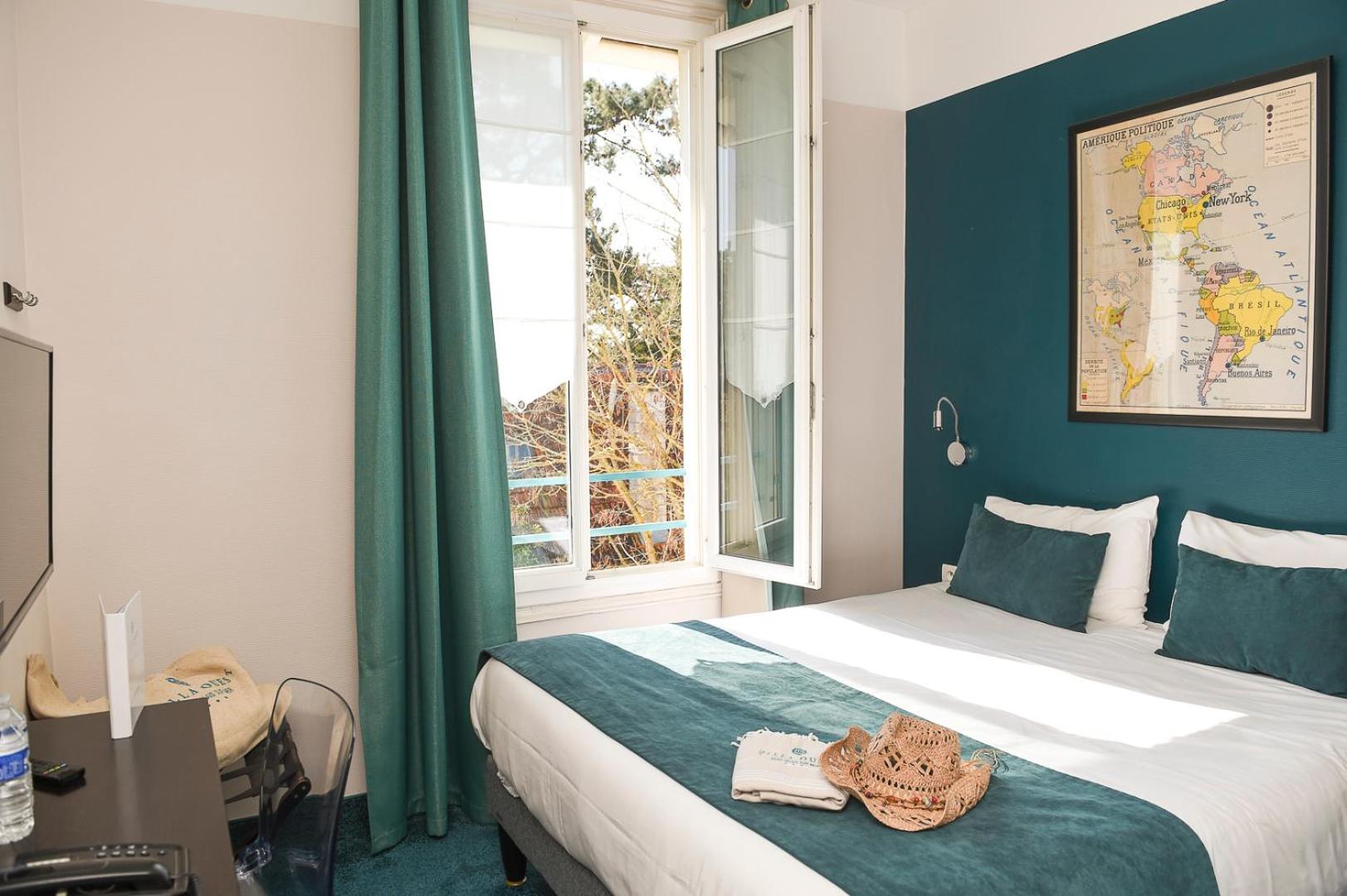 Small Double Room- Garden Side photo 1