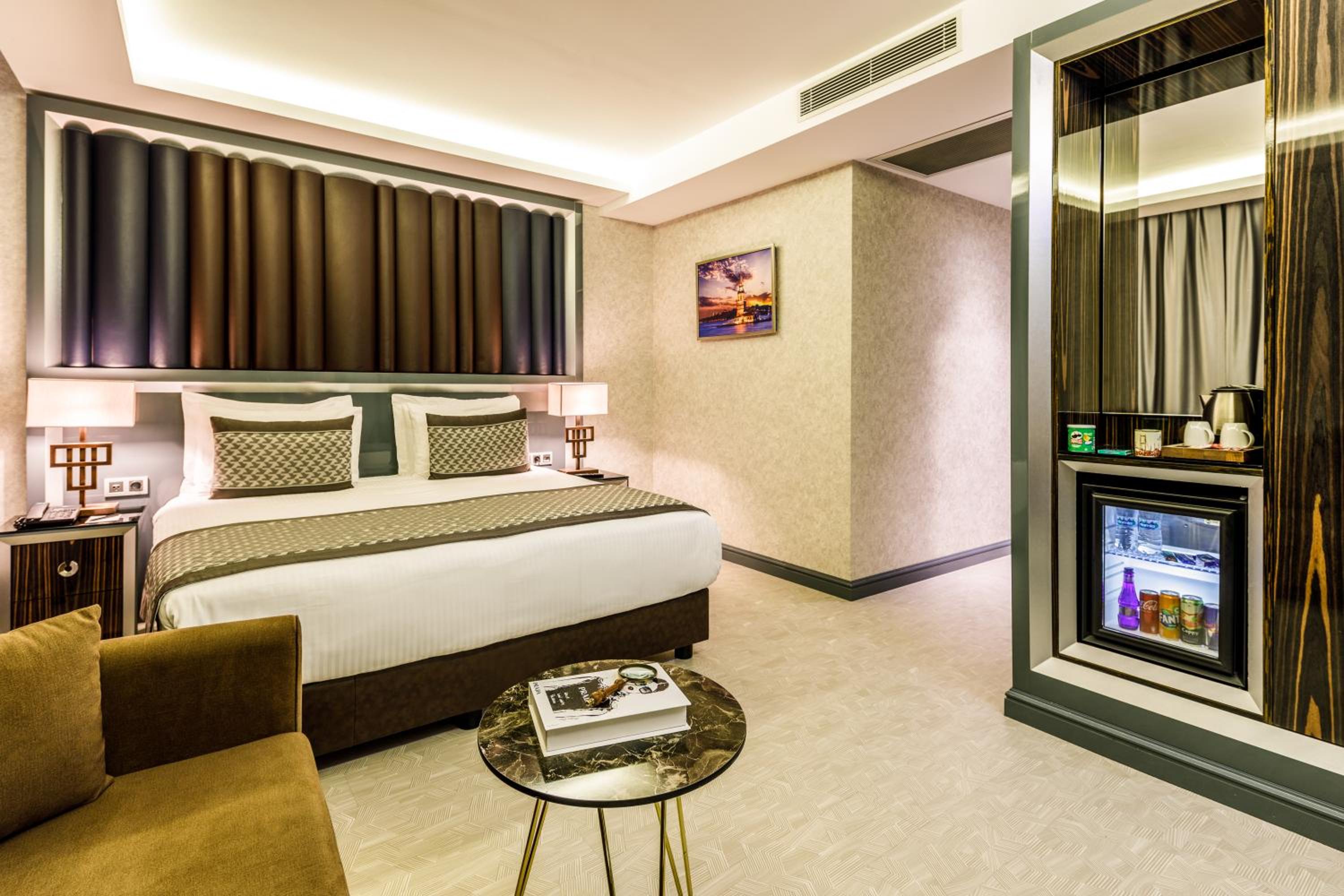 Deluxe Double or Twin Room photo 3