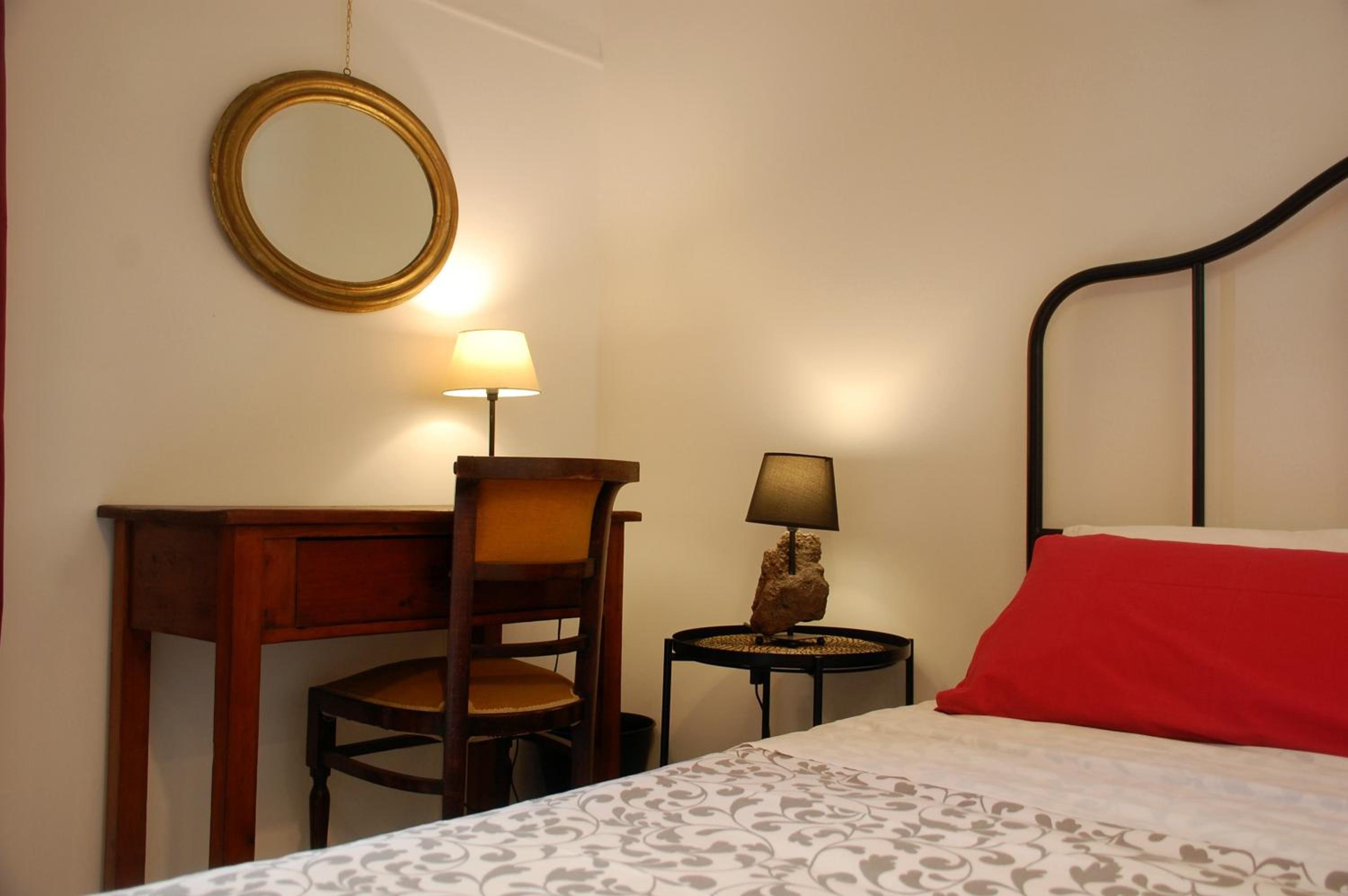 Large Double Room photo 1