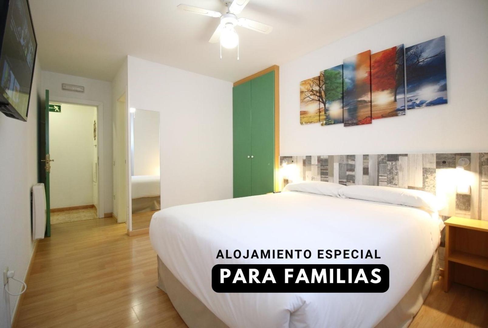 Four Bedroom Family Apartment - Photo 31