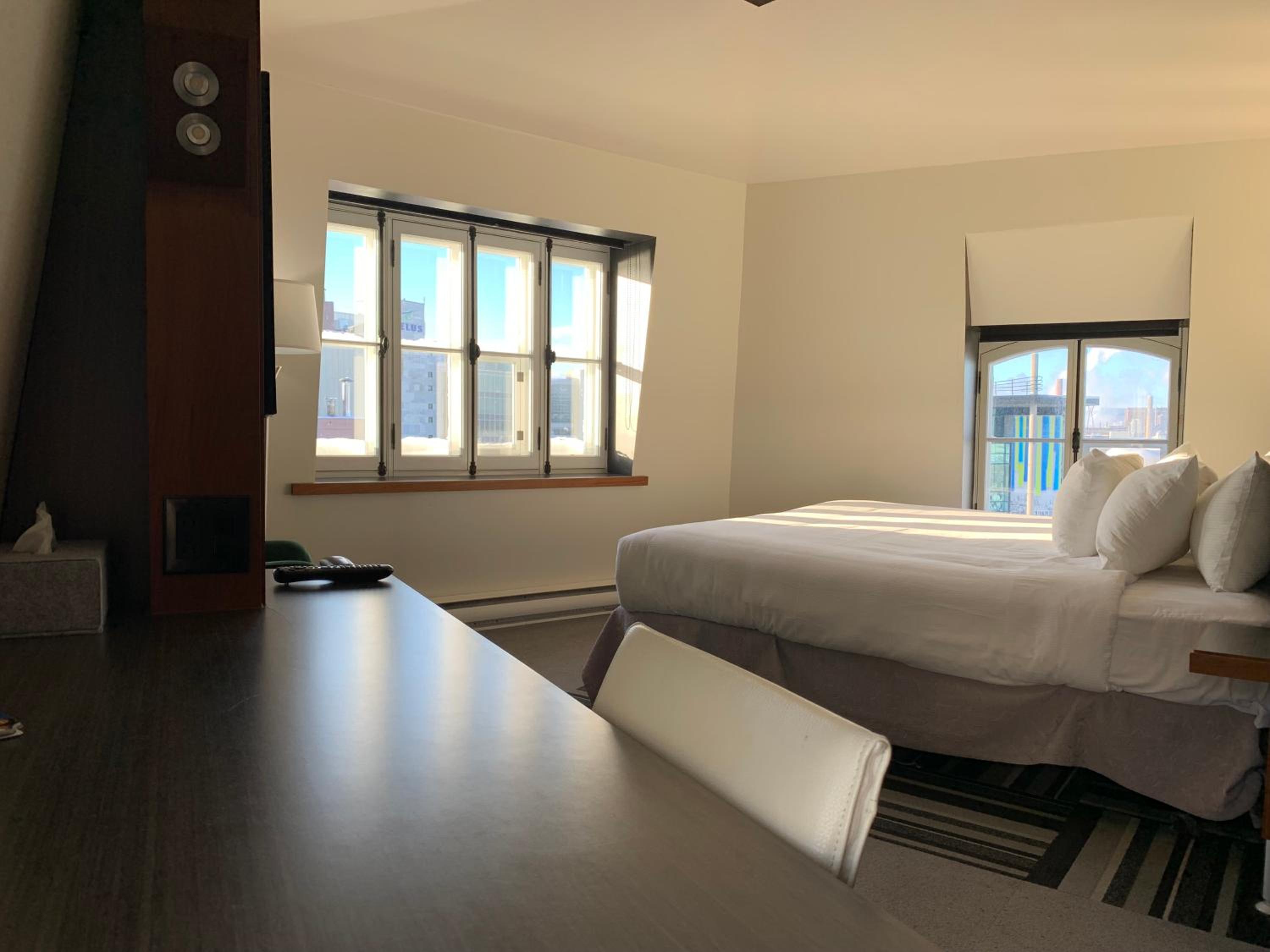 Deluxe Suite photo 1