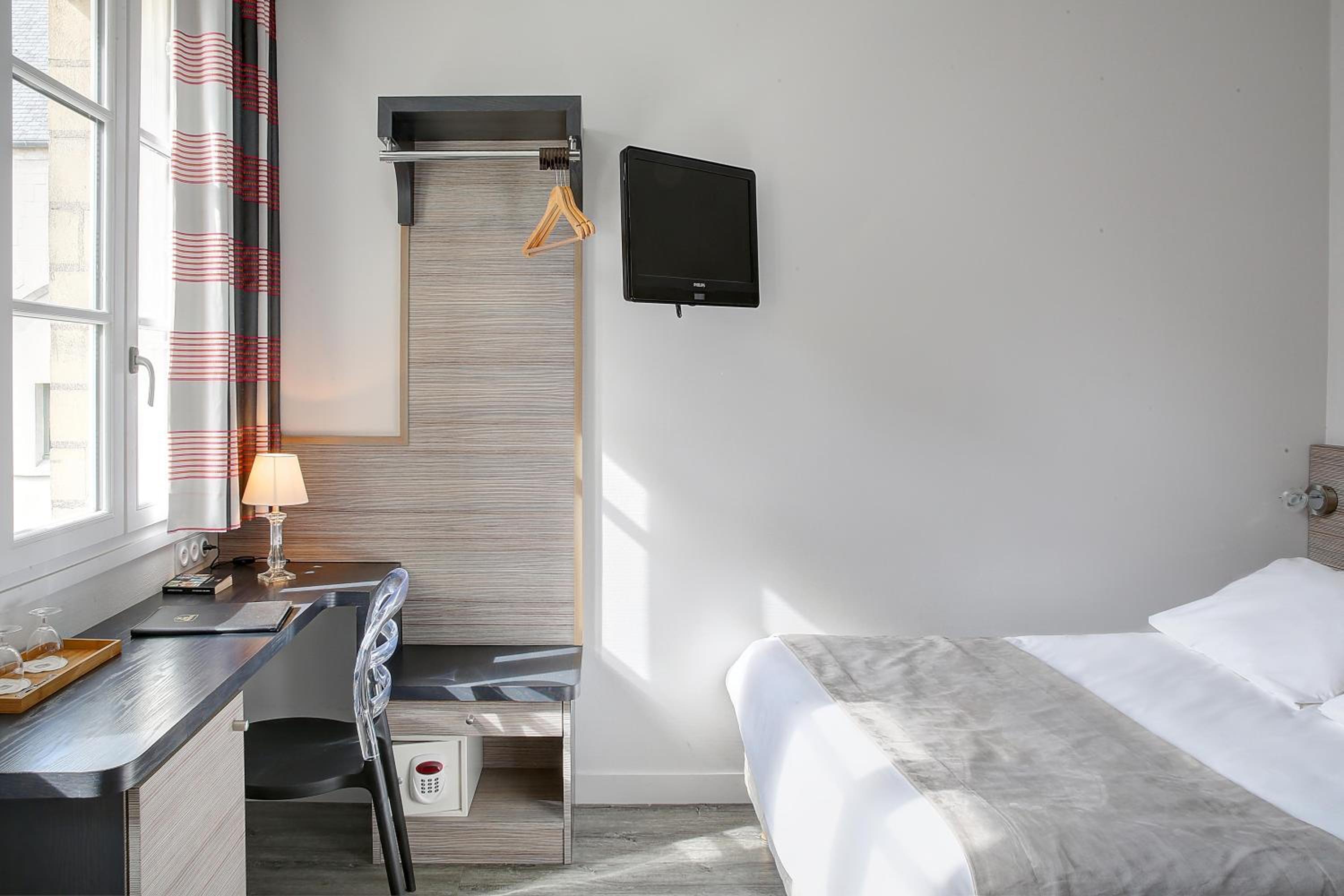 Standard Double Room photo 2