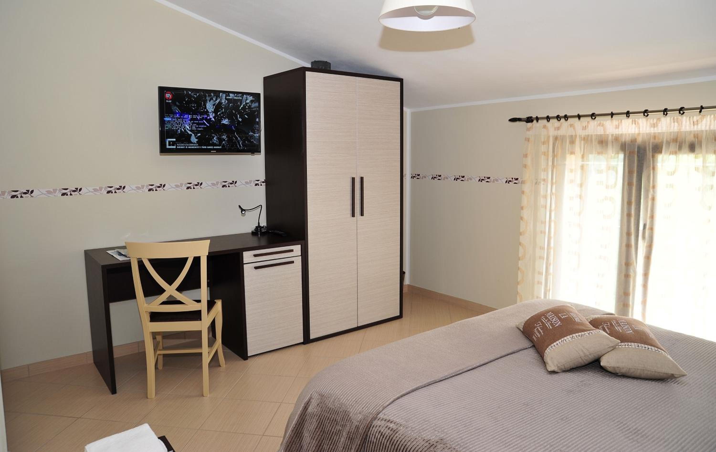 Deluxe Double or Twin Room photo 3