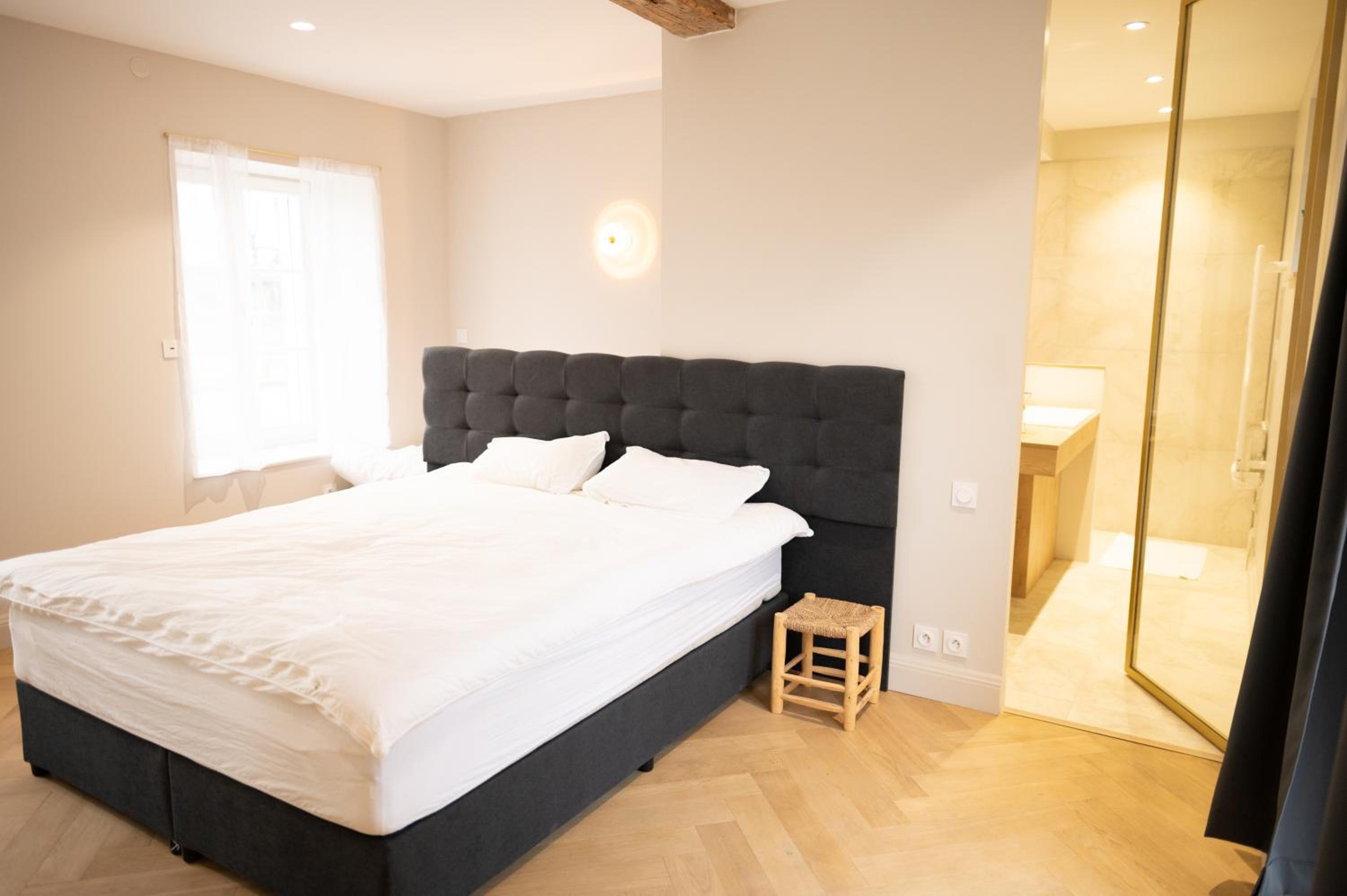 Triple Room with Private Bathroom - Photo 5