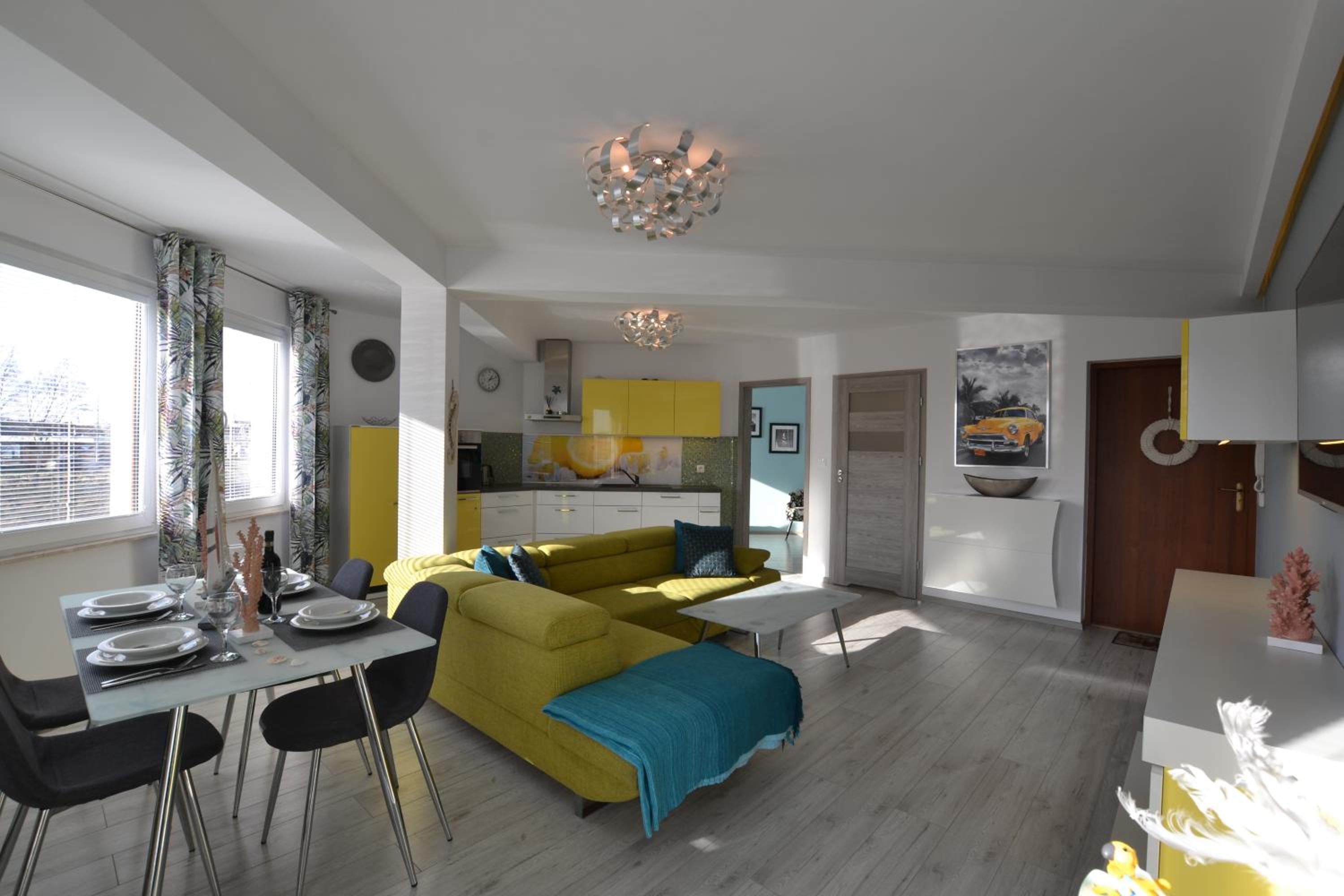 One-Bedroom Apartment - Photo 4