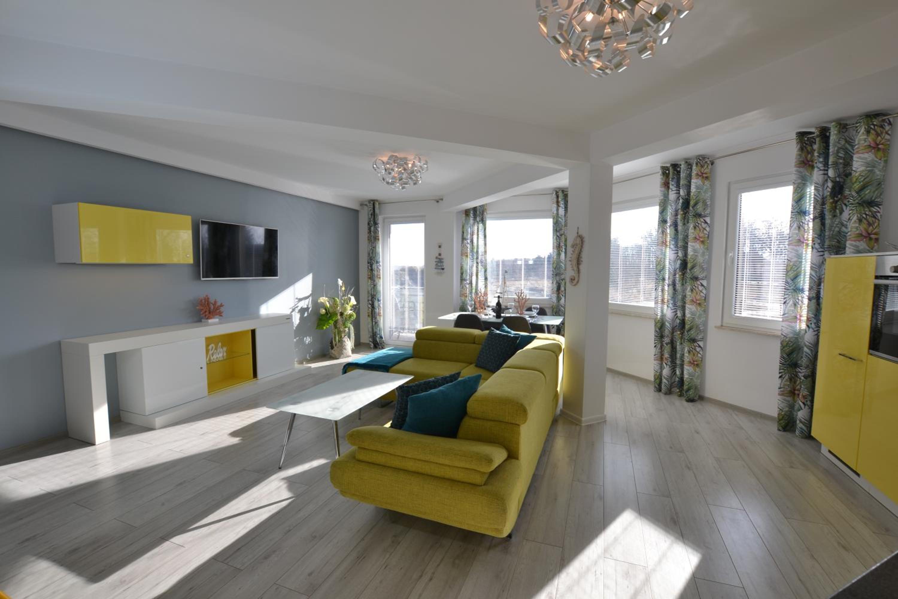 One-Bedroom Apartment - Photo 5