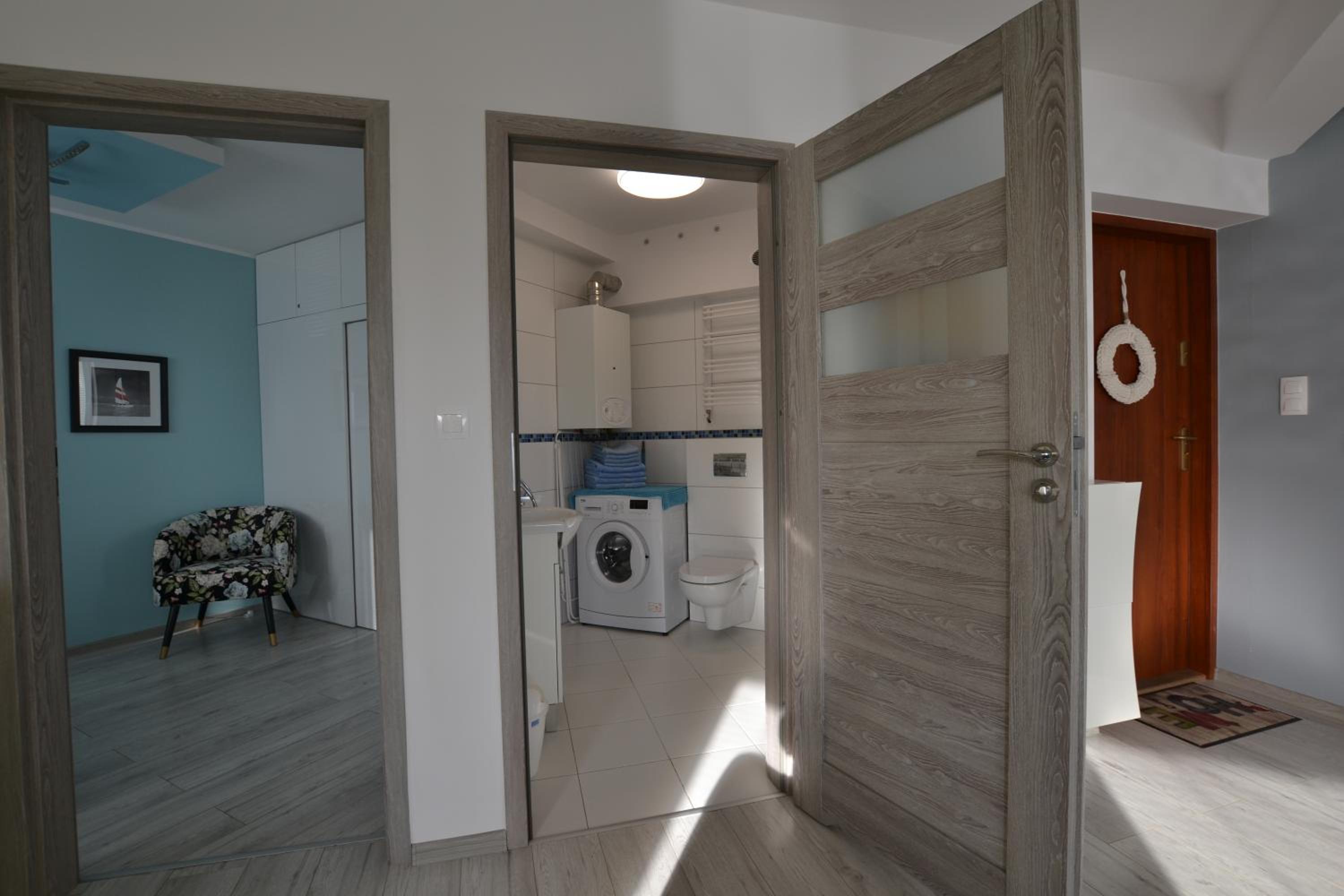 One-Bedroom Apartment - Photo 8