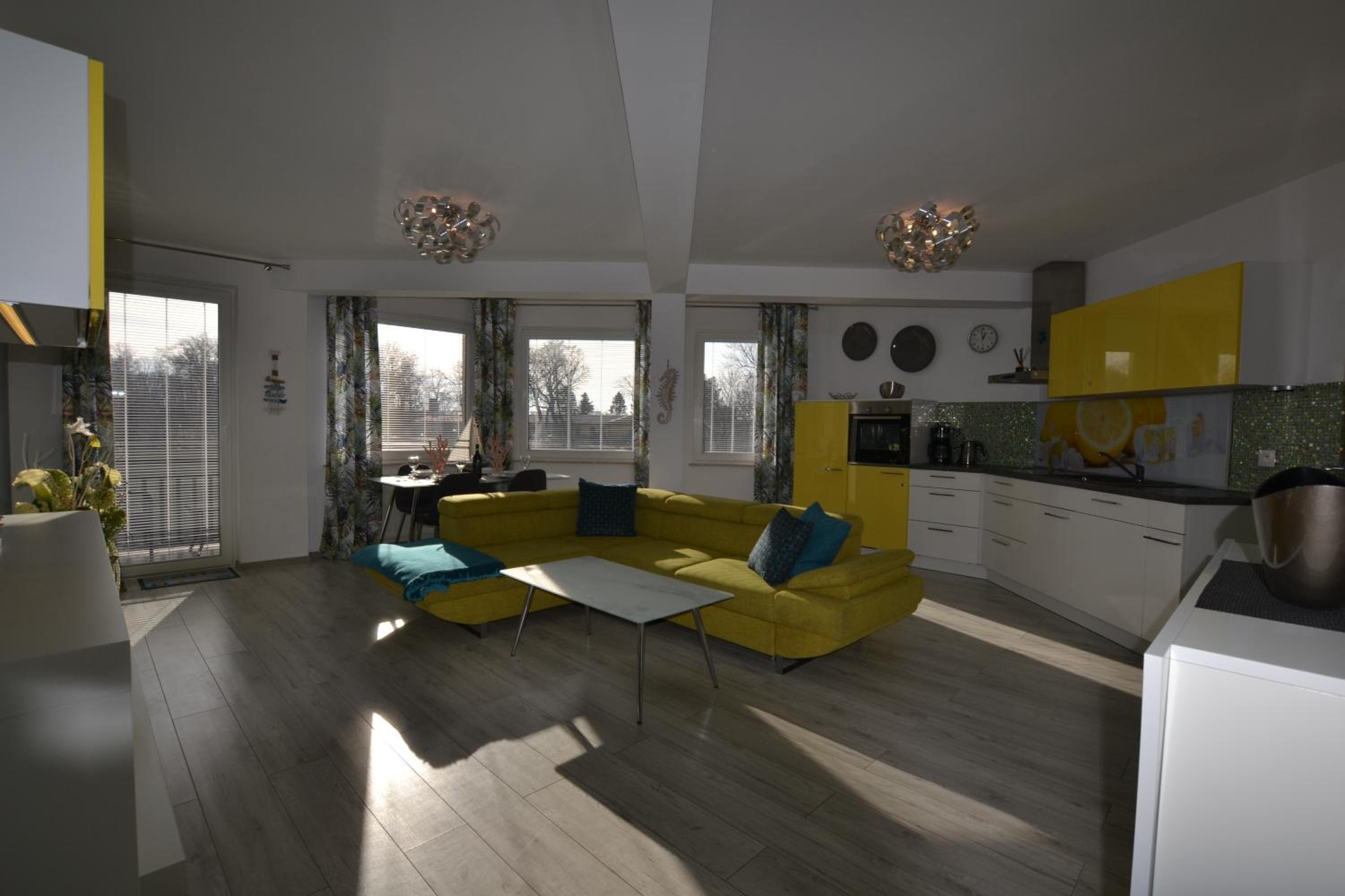 One-Bedroom Apartment - Photo 11