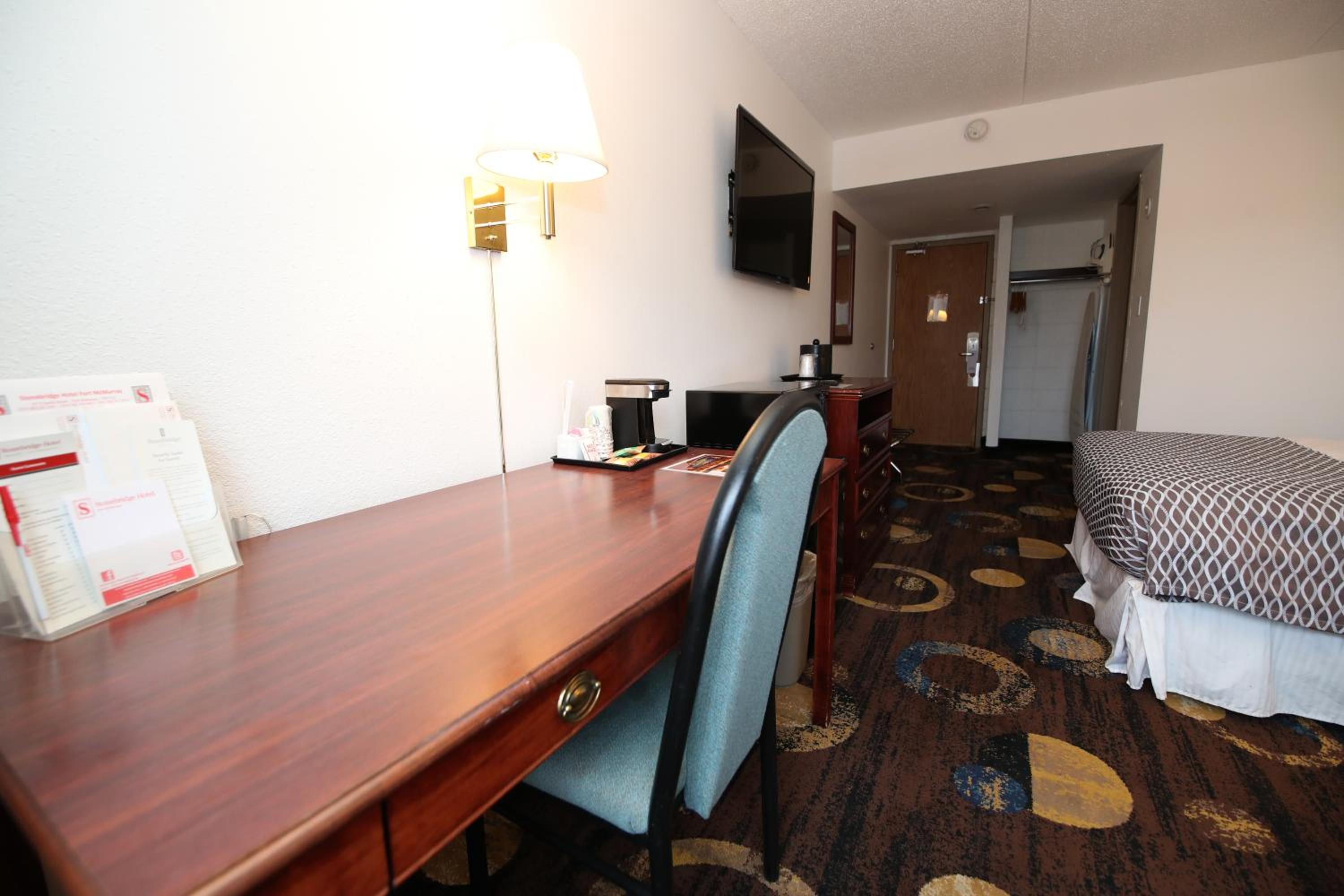 Queen Room photo 1